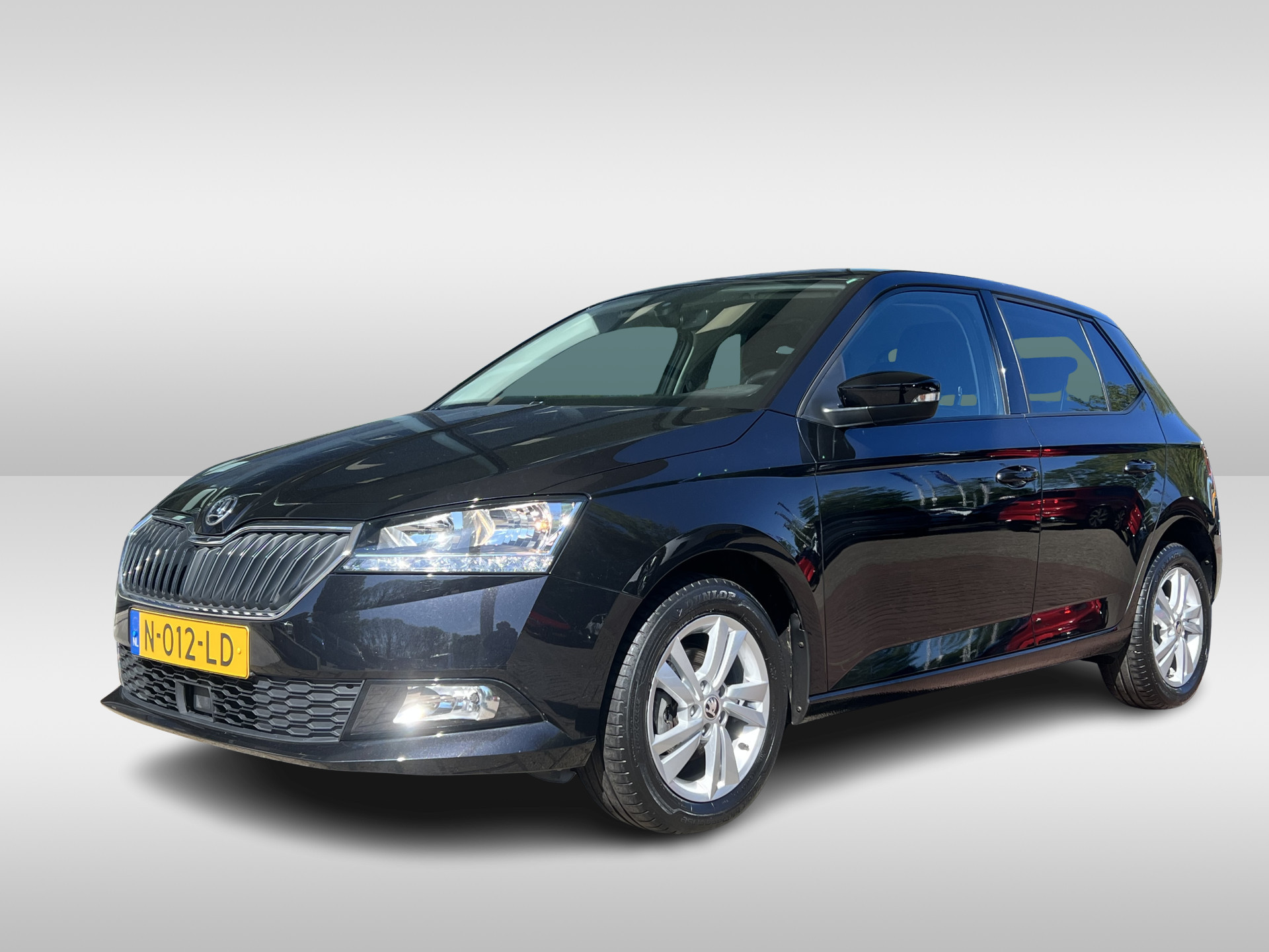 Škoda Fabia 1.0 TSI Online Edition / Apple Carplay / Climate Control / PDC / 15 Inch