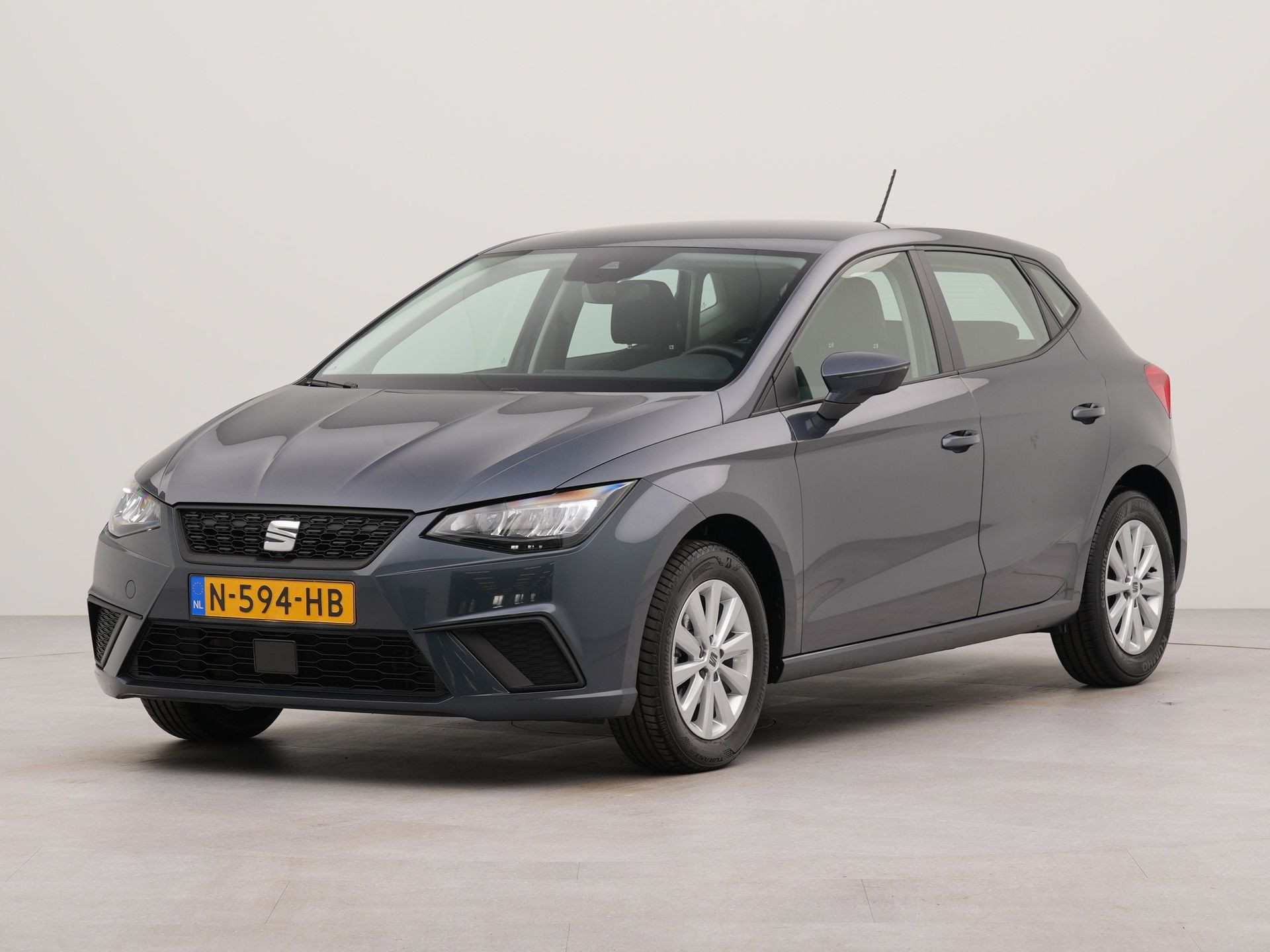 SEAT Ibiza 1.0 EcoTSI Style | Apple Carplay | Bluetooth | Parkeersensoren achter | Cruise control |