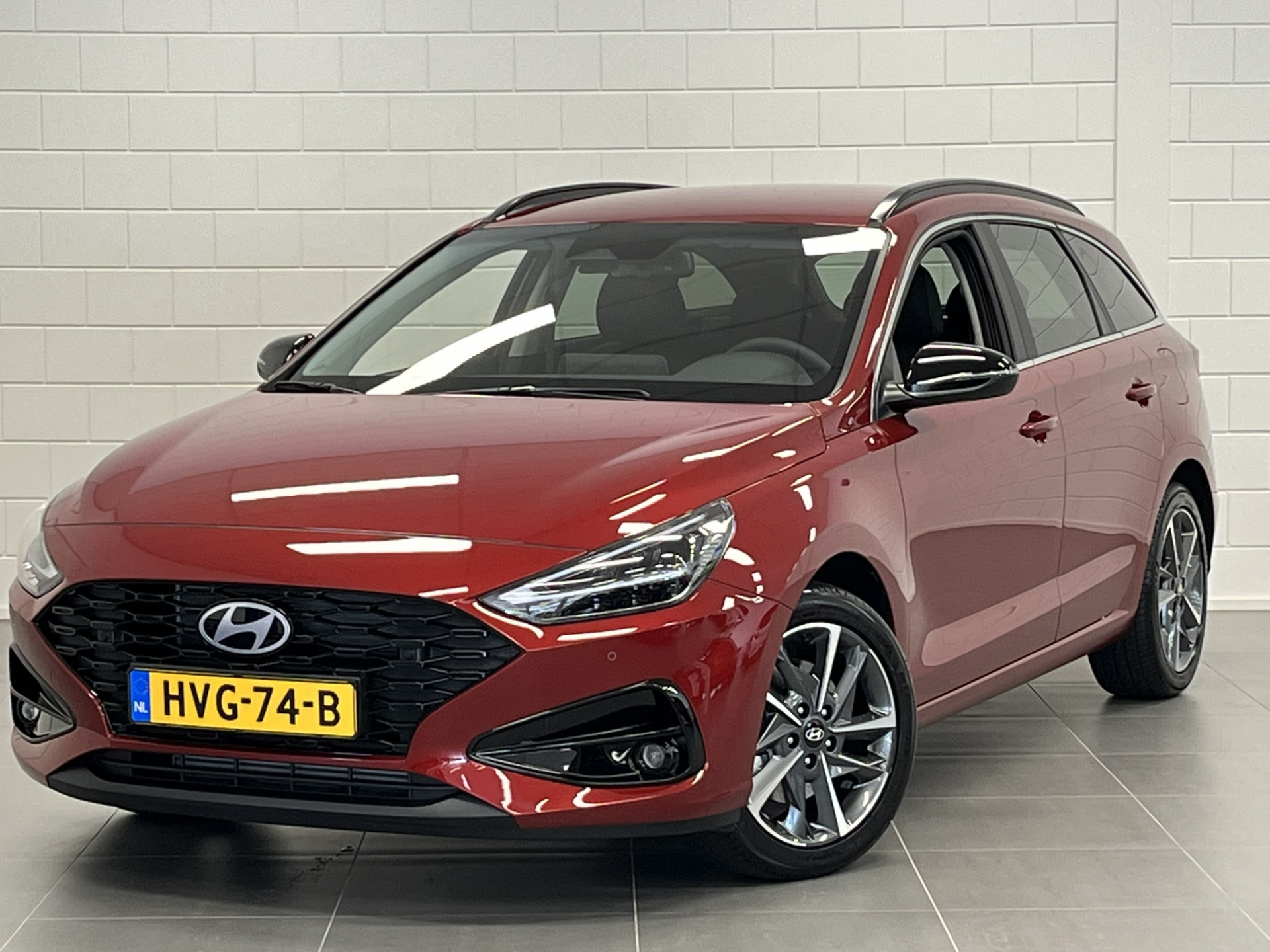 Hyundai i30 Wagon 1.5 T-GDi MHEV Premium LEDER | STOELVERWARMING EN -KOELING | FULL LED 