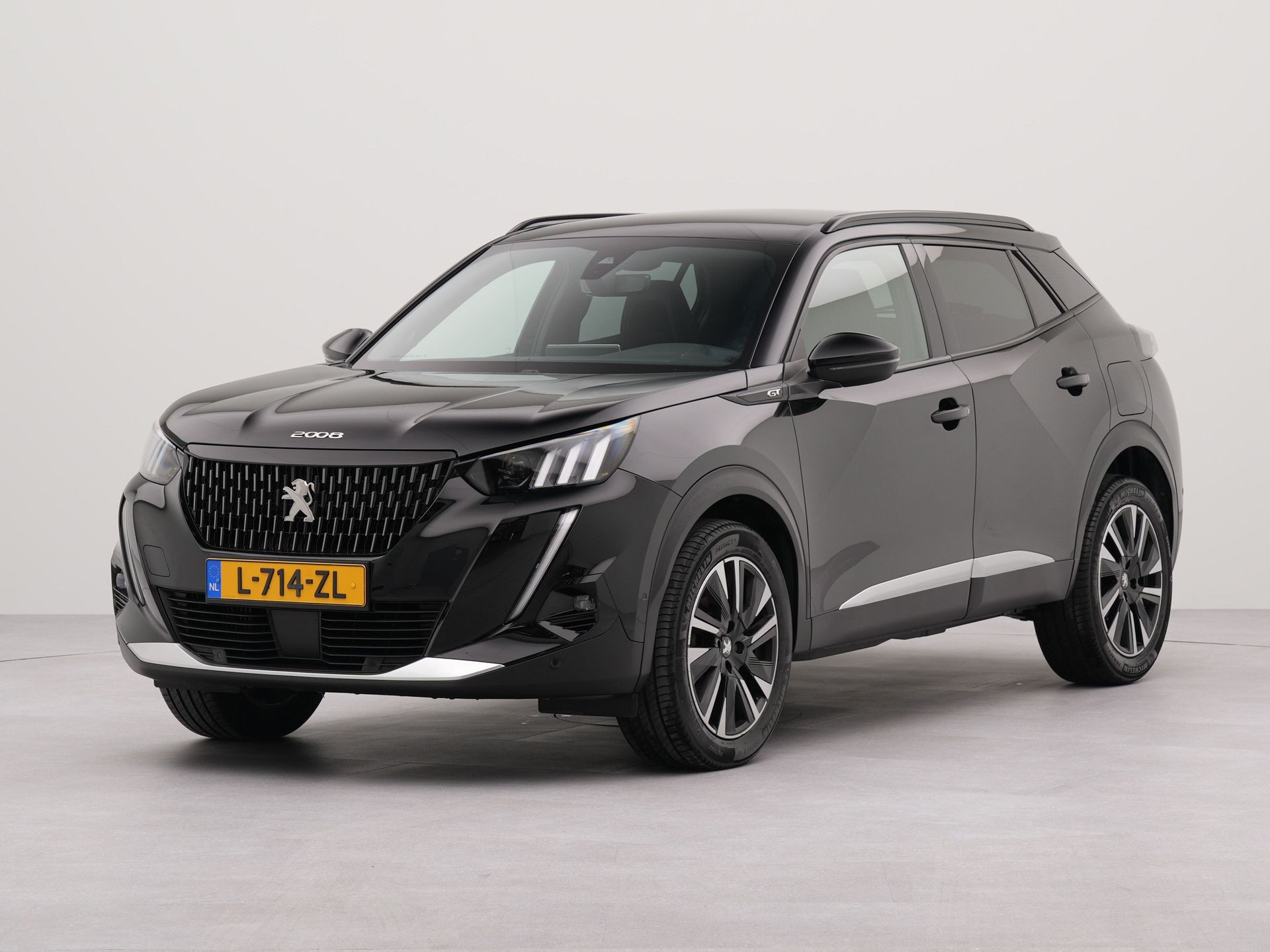 Peugeot 2008 Suv 1.2 PureTech GT Pack Automaat | Navigatie by App |