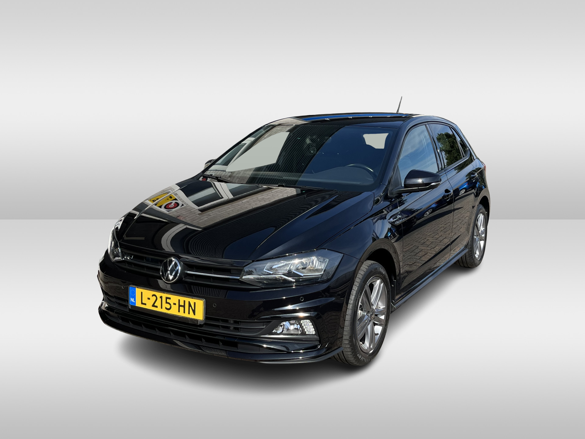 Volkswagen Polo 1.0 TSI R-Line / AUTOMAAT/ PARK. SENSOREN V+A/ CAMERA/ APP-CONNECT/ NAVI/ ACC/ DAB/ DIGITAL DASH/ CLIMA/ ISOFIX/ 16'' LMV