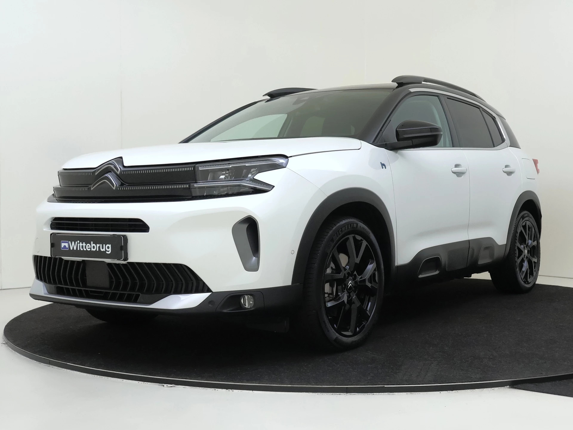Citroën C5 Aircross 1.6 Plug-in Hybrid 225PK ë-Series | Schuif/kantel dak | Adaptive cruise control | Sensoren rondom |