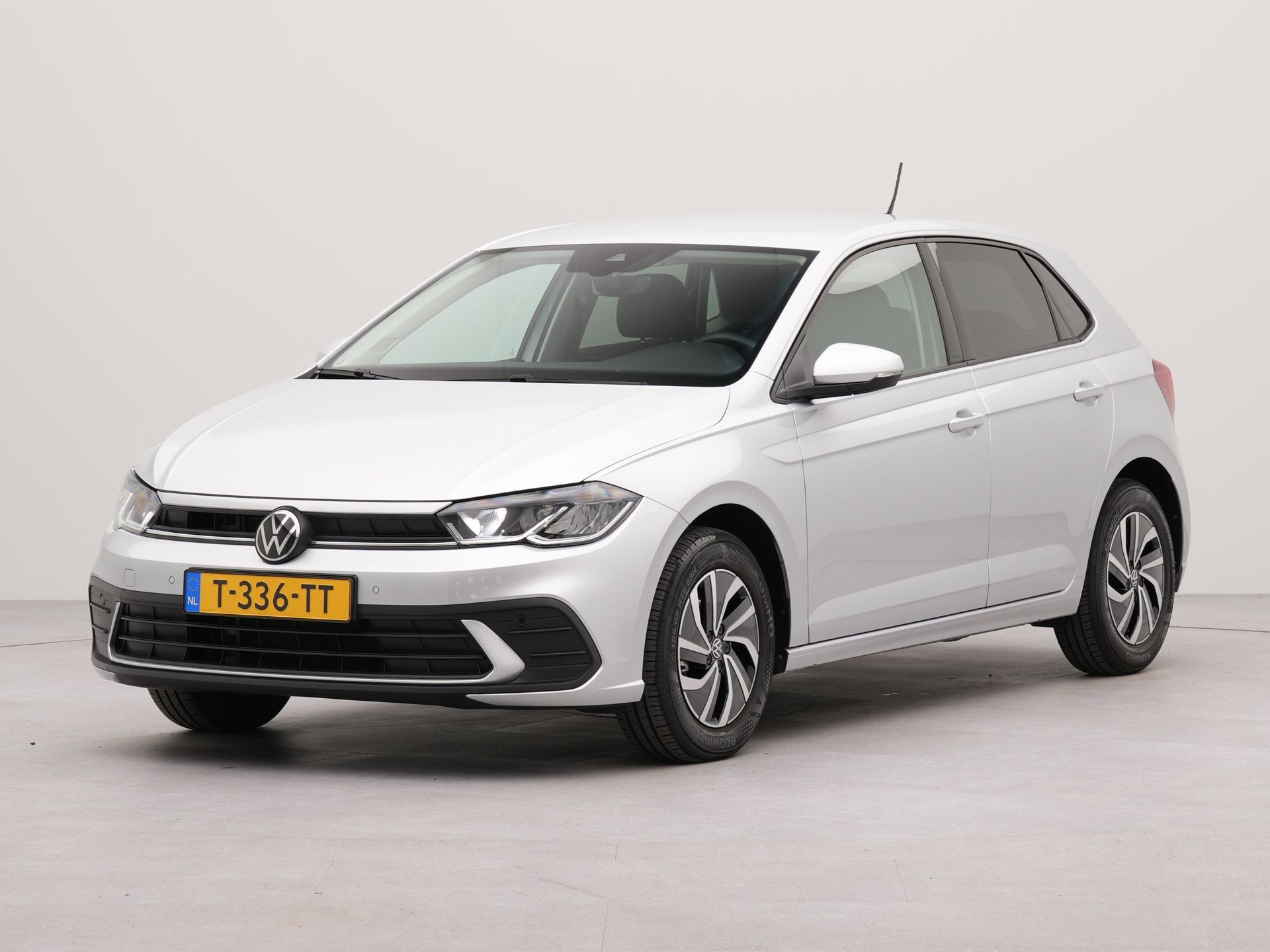 Volkswagen Polo 1.0 TSI Life | Appconnect | Bluetooth | Parkeersensoren voor en achter |