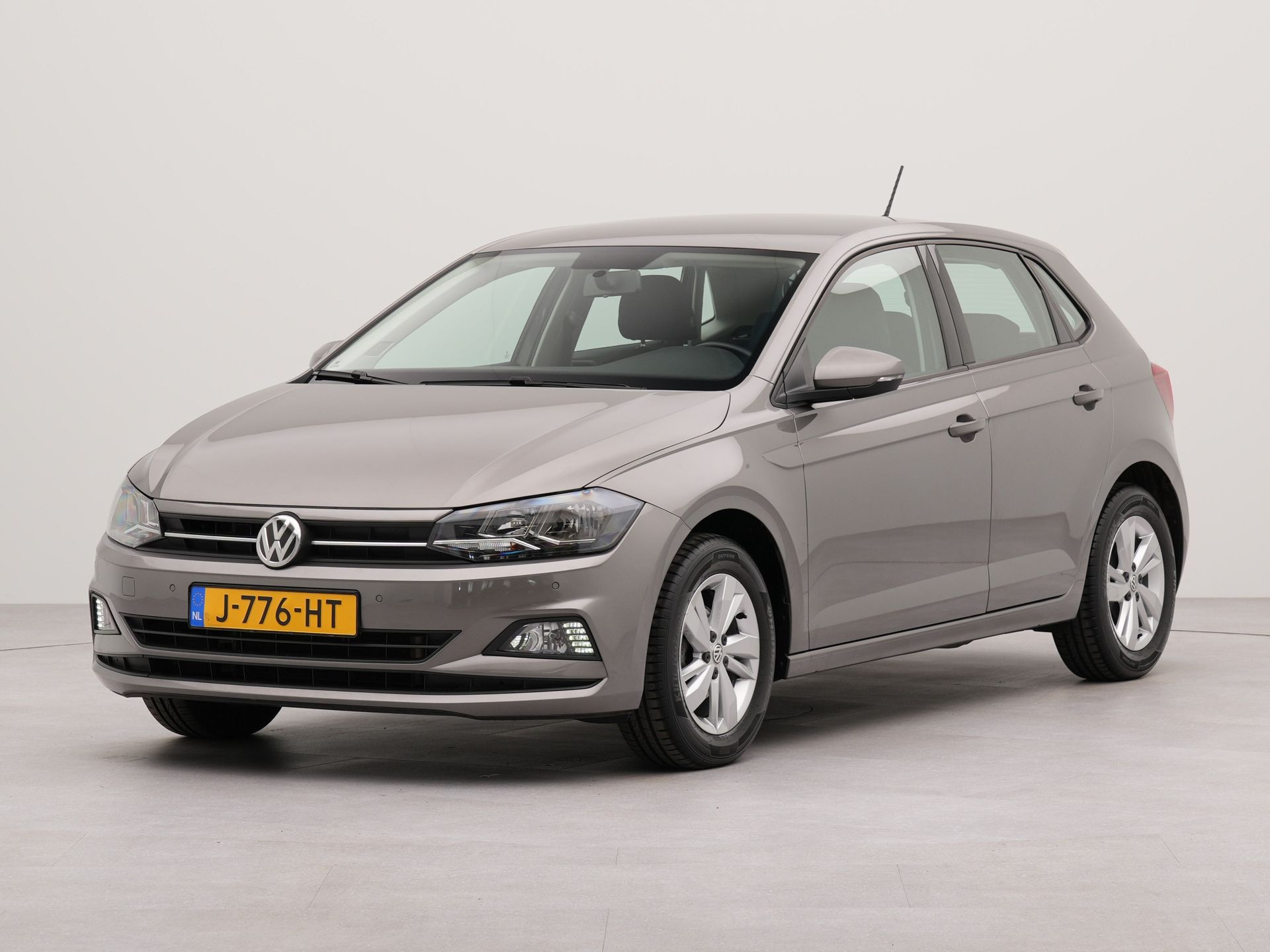 Volkswagen Polo 1.0 TSI Comfortline | Bluetooth | Parkeersensoren | Airco | Navigatie | Smartphone integratie |