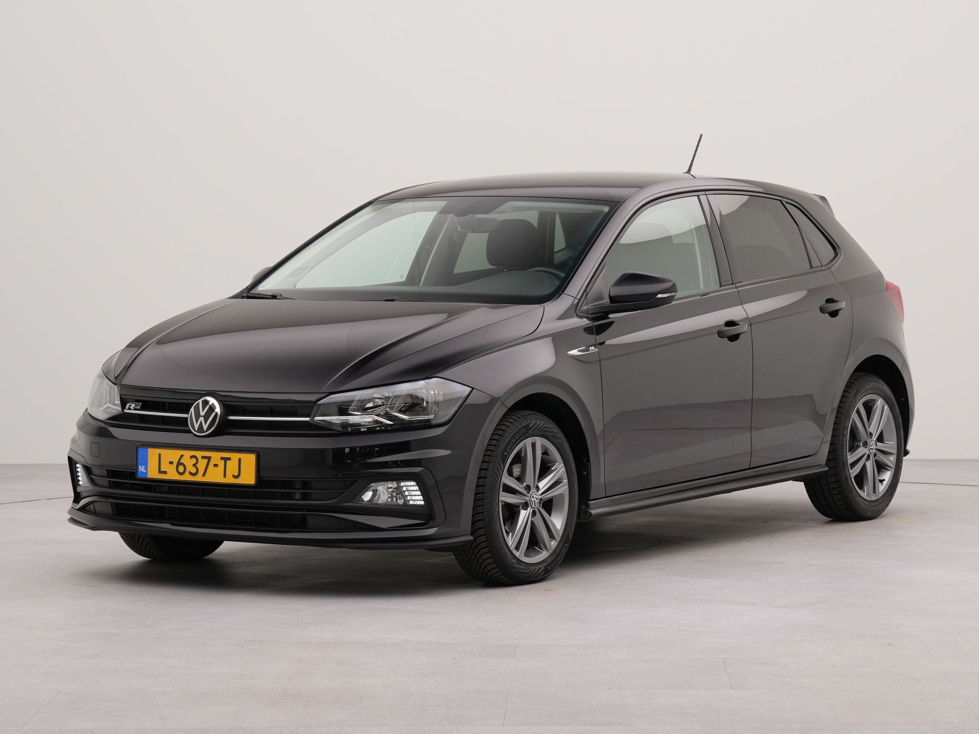 Volkswagen Polo automaat 1.0 TSI R-Line Edition | Connected services | Airco \ Bluetooth |