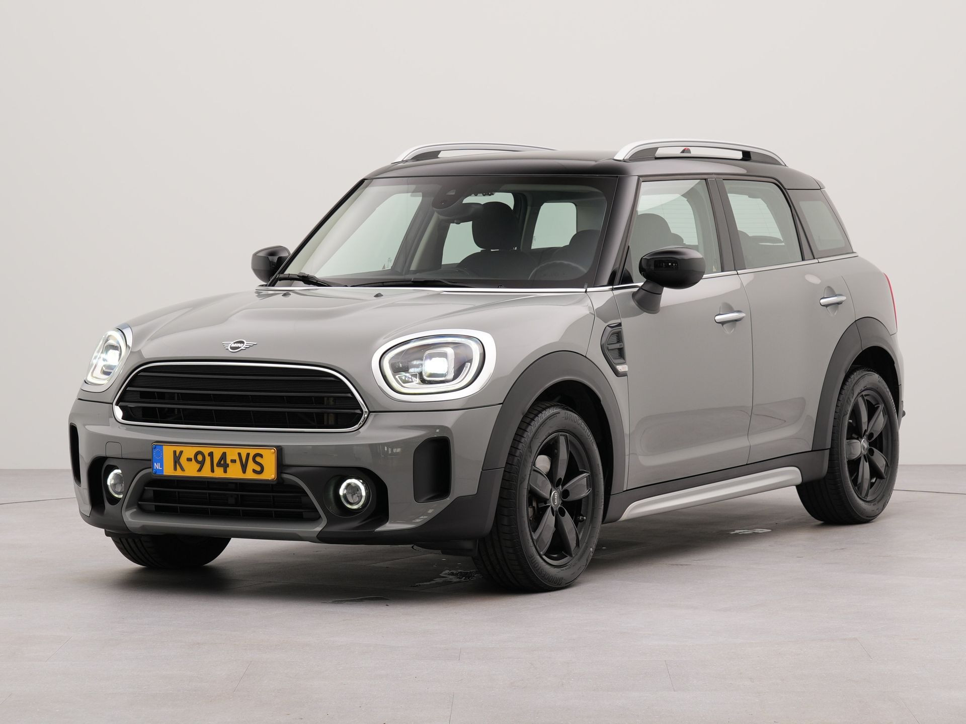 MINI Countryman Mini 1.5 Cooper Business Edition | Apple Carplay | Cruise Control | Parkeersensoren Achter | DAB | Airco |