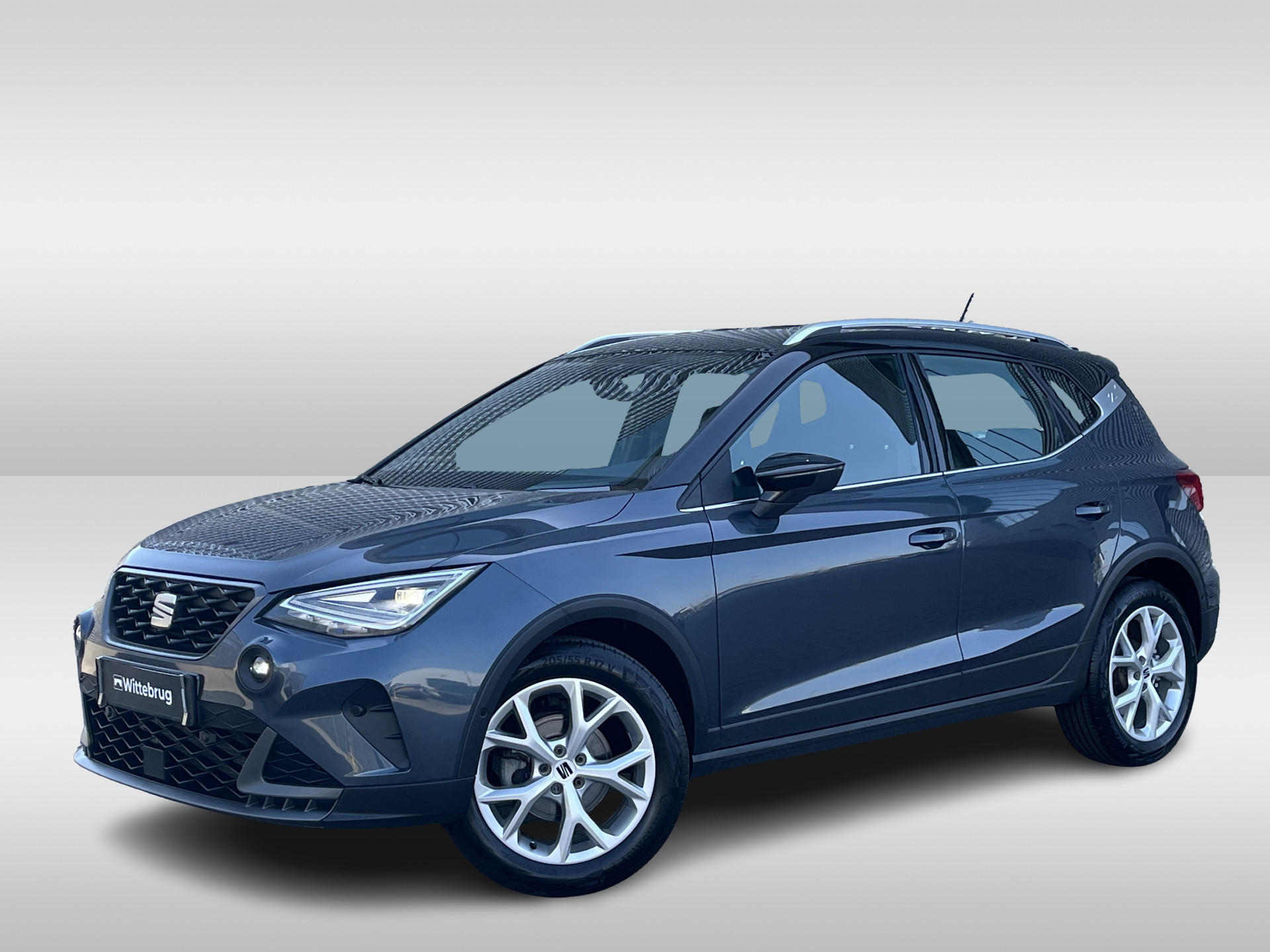 SEAT Arona 1.0 TSI 110PK FR / Trekhaak / Digitale Cockpit / LED / Achteruitrijcamera / Beats Audio / Stoelverwarming