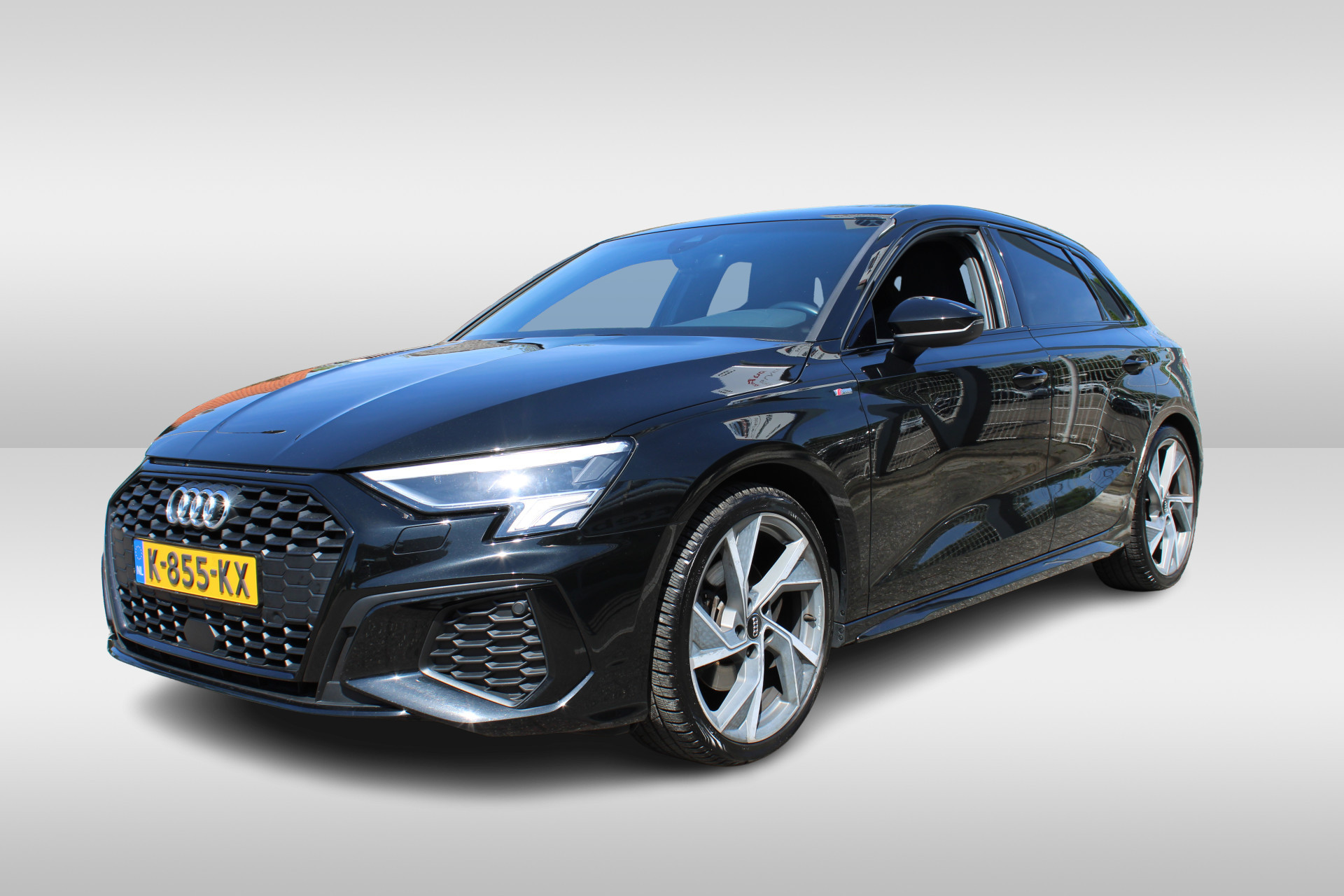 Audi A3 Sportback 35 TFSI 150pk S edition / Virtual Cockpit / LED / 2x S-Line / RS Interieur / 19