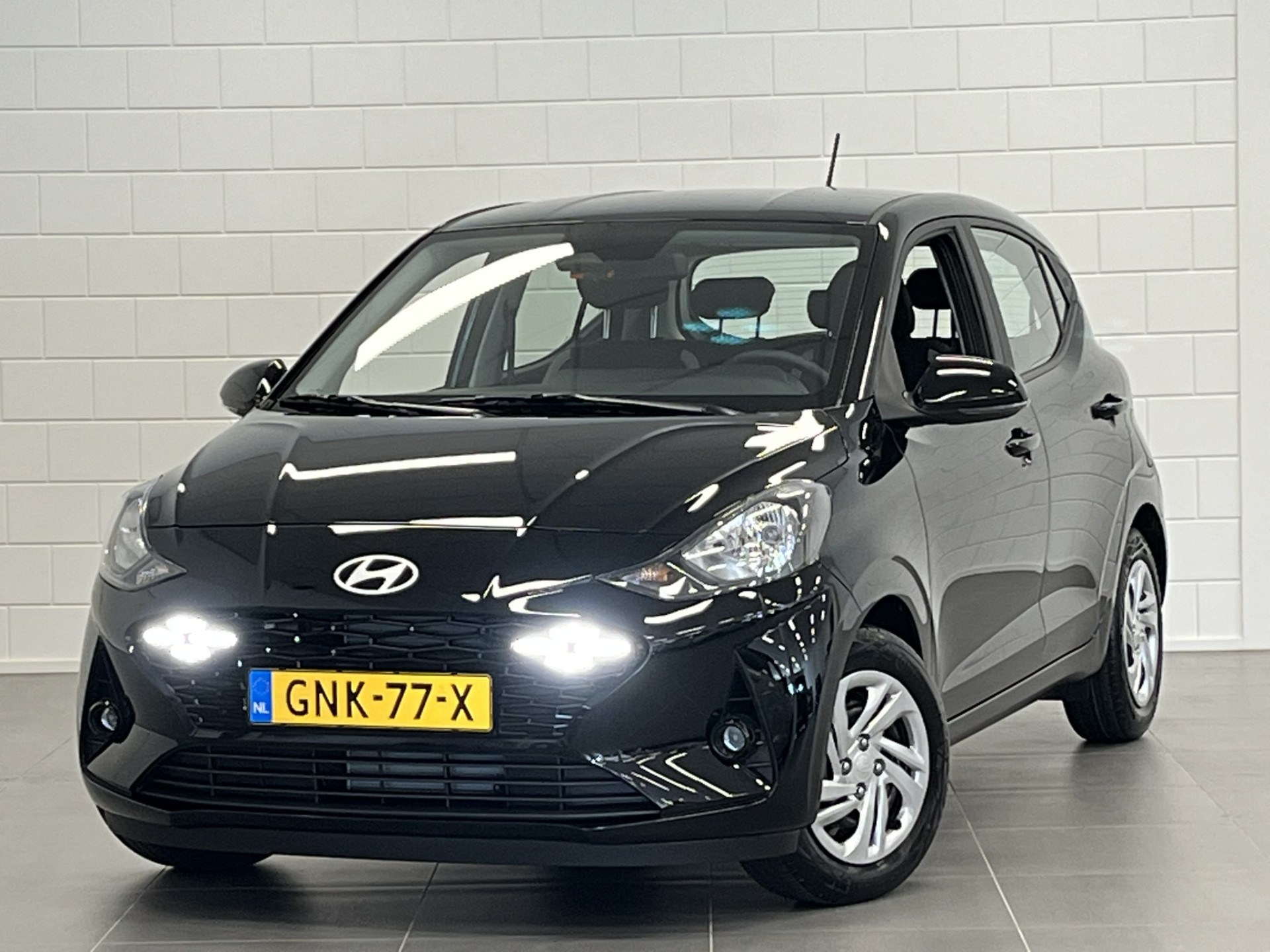 Hyundai i10 1.0 Comfort 5-zits APPLE / ANDROID NAVIGATIE | AIRCO | CRUISE CONTROL