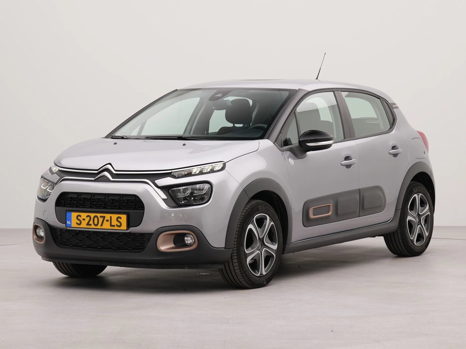 Citroën C3 1.2 PureTech C-Series | Appconnect | Bluetooth | Airco | Dab |