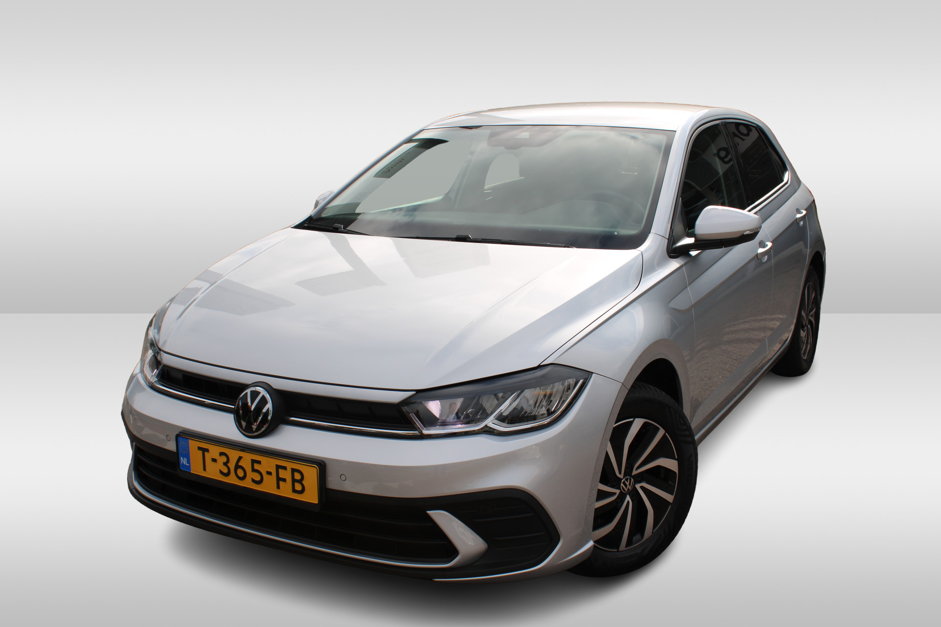 Volkswagen Polo 1.0 TSI 95pk Life / Navi by App Connect / LED / LM 15 inch / Parkeersensoren v+a
