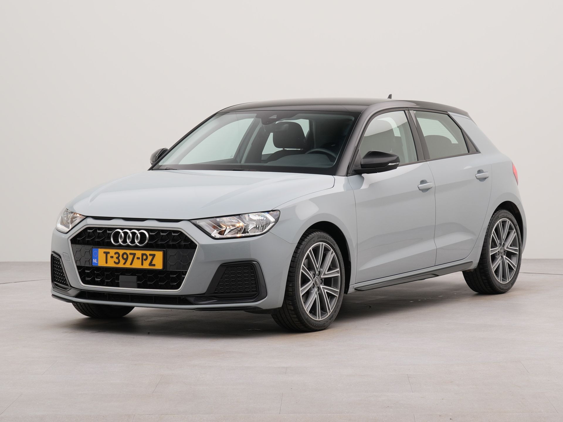 Audi A1 Sportback 30 TFSI Advanced edition | Apple Carplay | Bluetooth | Parkeersensoren achter |