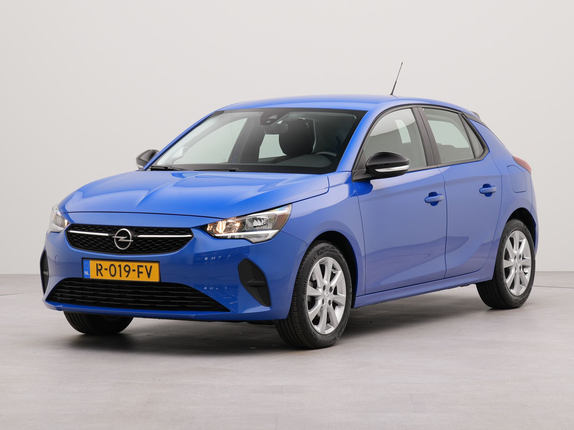 Opel Corsa 1.2 Edition | Apple carplay | Bluetooth | Spraakbediening | Parkeersensoren achter |