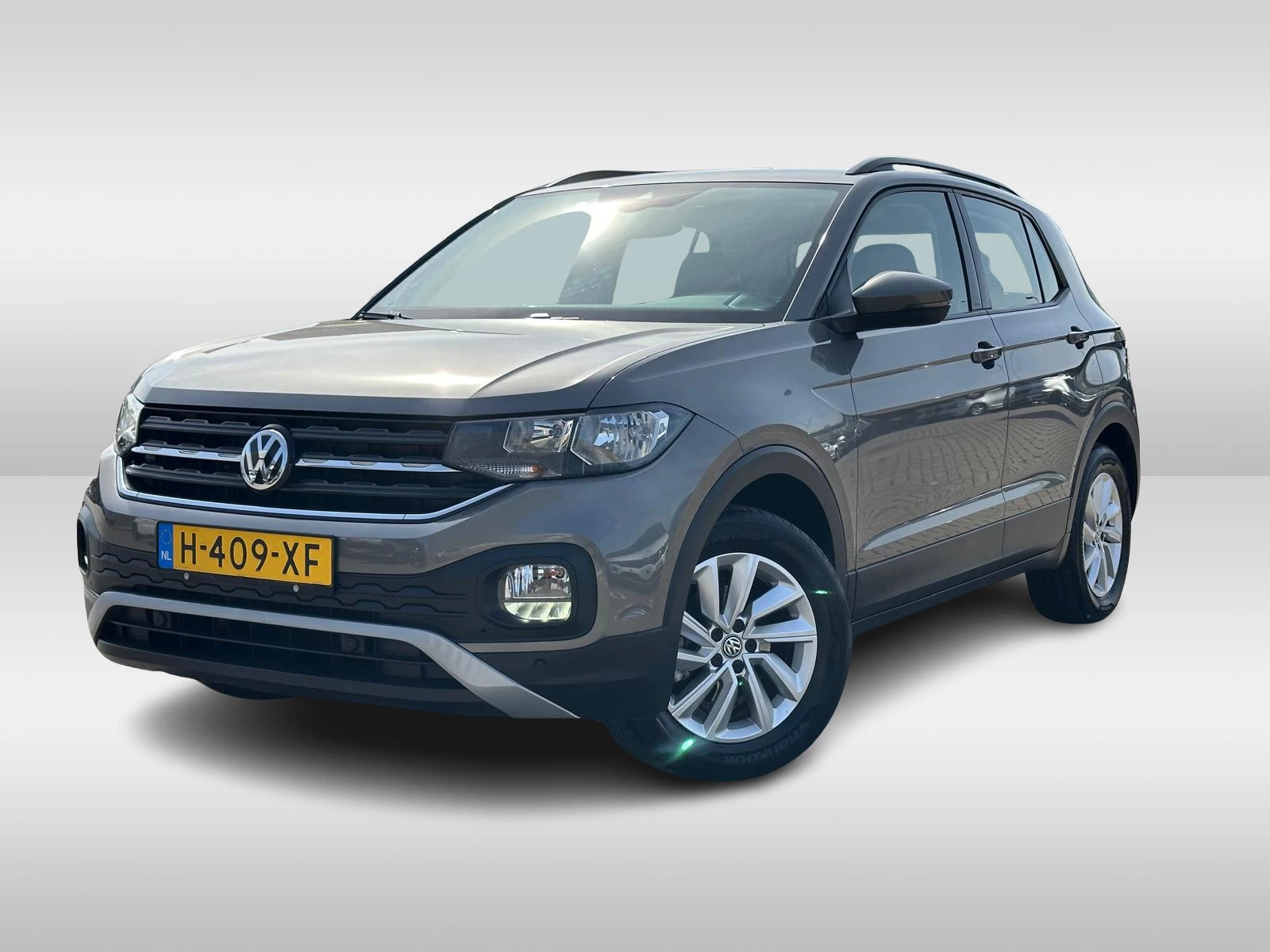 Volkswagen T-Cross 1.0 TSI Life / Navigatie /  Parkeersensoren achter / Lichtmetaal 16 inch / App connect **