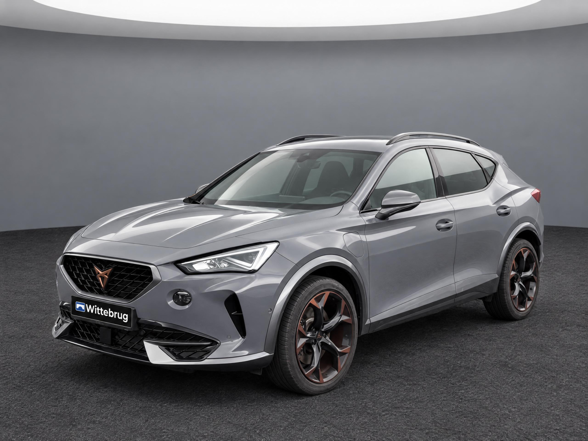 CUPRA Formentor 1.4 e-Hybrid 245pk VZ Performance / Verwarmbare voorstoelen / App. Connect / Achteruitrijcamera / Keyless Entry / 19'' LMV