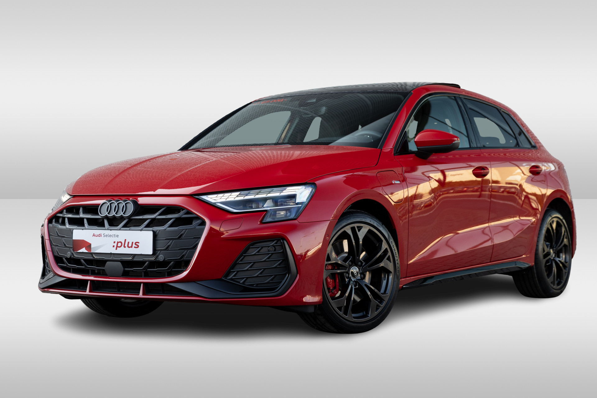Audi A3 Sportback 45 TFSI e 272PK S edition Competition | Dynamica | Sonos | Panoramadak | 18 inch | Head Up | Achteruitrijcamera |