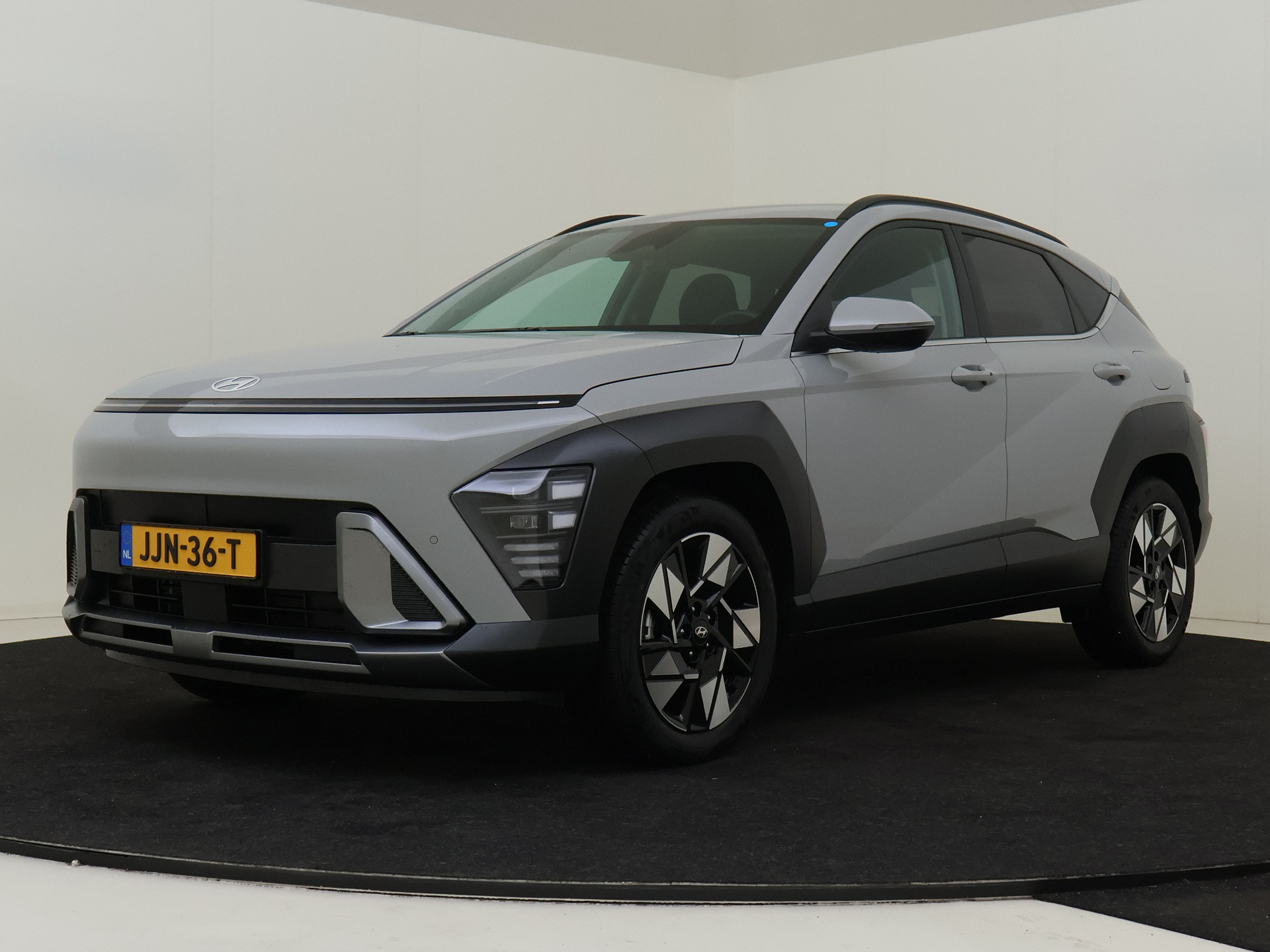 Hyundai Kona 1.6 GDI HEV Comfort Smart NAVIGATIE | 18 INCH VELGEN | NIEUWSTAAT!