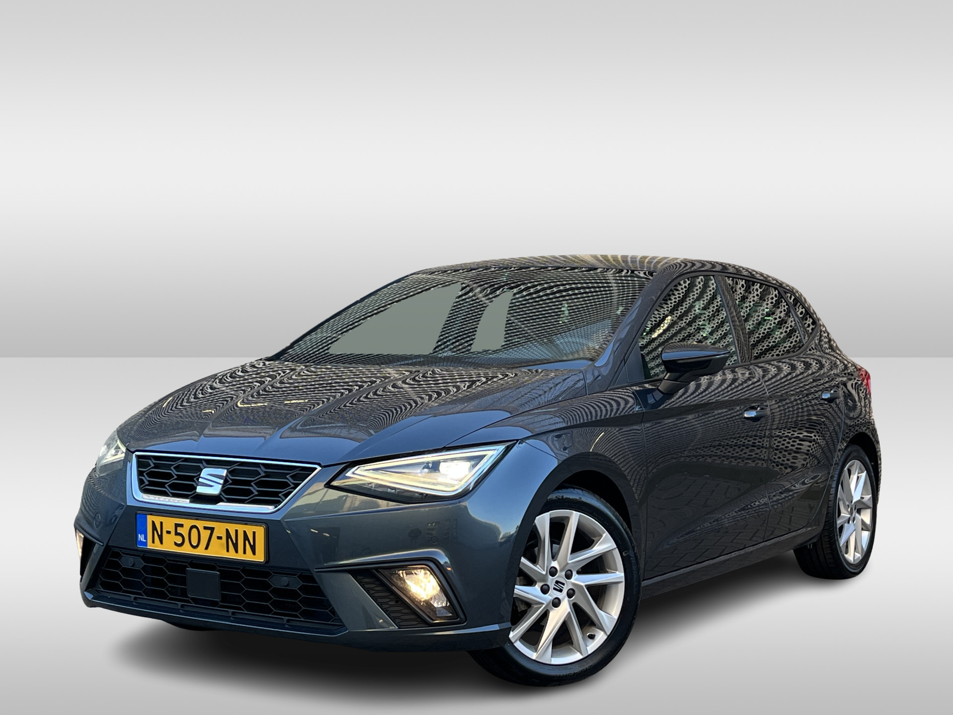 SEAT Ibiza 1.0 EcoTSI FR Online / App connect / Parkeersensoren V+A / LED / Lichtmetaal 17 inch / **