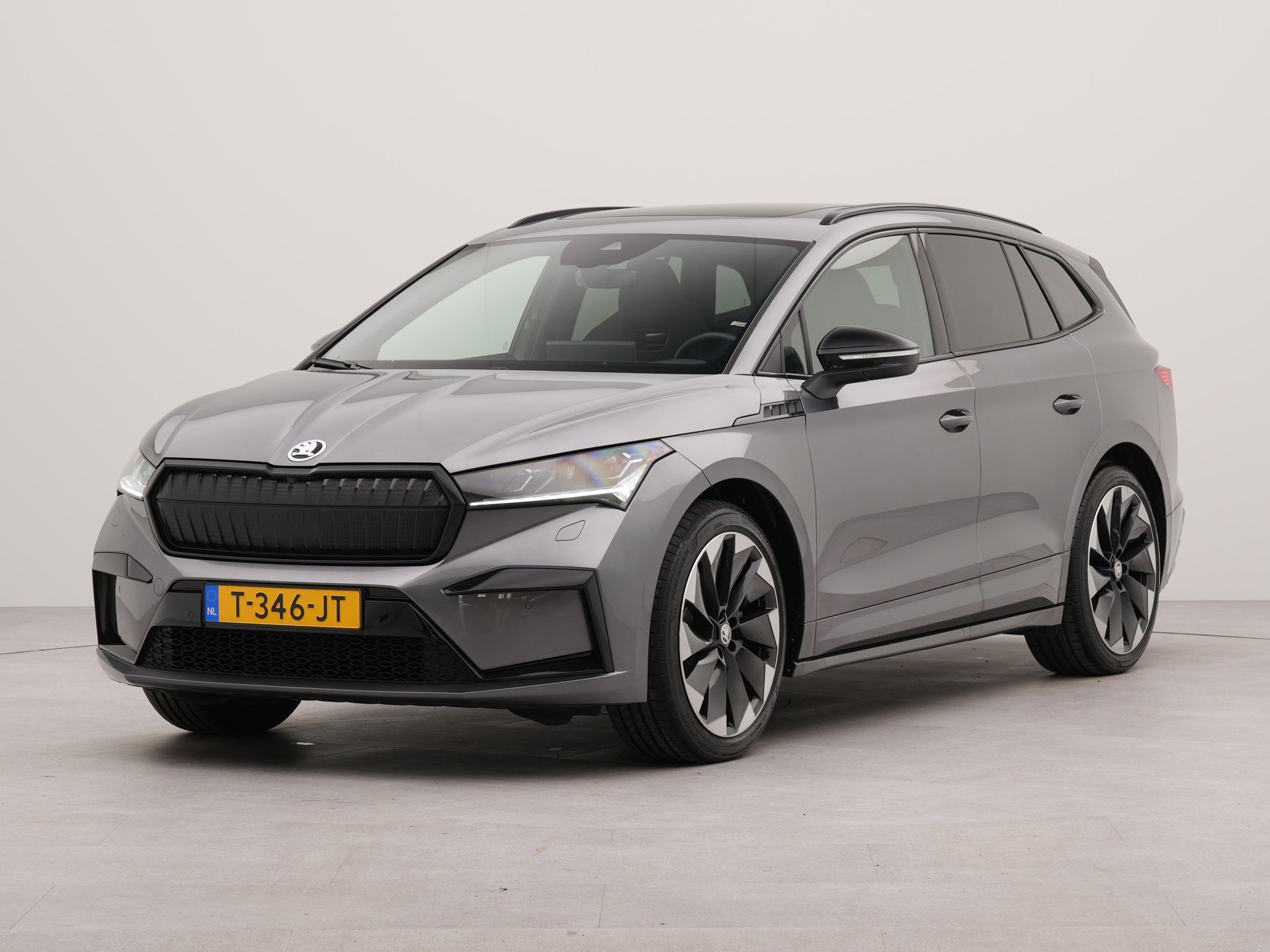 Škoda Enyaq iV 80 Sportline | SoH 99,2 % | Electr.schuif panorama dak | Electr.bedienbare bestuurdersstoel | Navigatie |  Sportstoelen | Apple Carplay | Achteruitrij camera | Spraakbediening | Voorstoelen verwarmd |Keyl