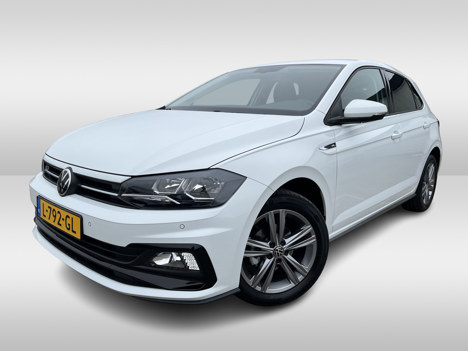 Volkswagen Polo 1.0 TSI R-Line Edition Executive R-Line exterieur / Navigatie / Parkeersensoren / App-connect / Airco (Clima)