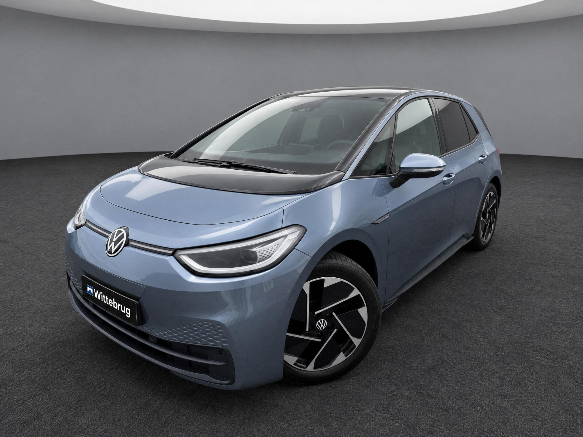 Volkswagen ID.3 Pro Performance 204pk 58 kWh / Navigatie / IQ LED / Parkeersensoren V+A / Voorstoelen Verwarmbaar / 18'' LMV