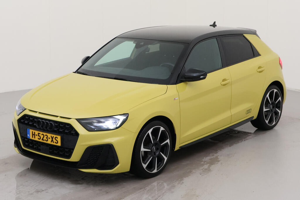 Audi A1 Sportback 30 TFSI S Line edition one / Metallic/ Zwart Dak/ Digitale Cockpit/ S line Int. + Ext./ Clima/ Navi/ Led Parkeersensor/ 18 lmv