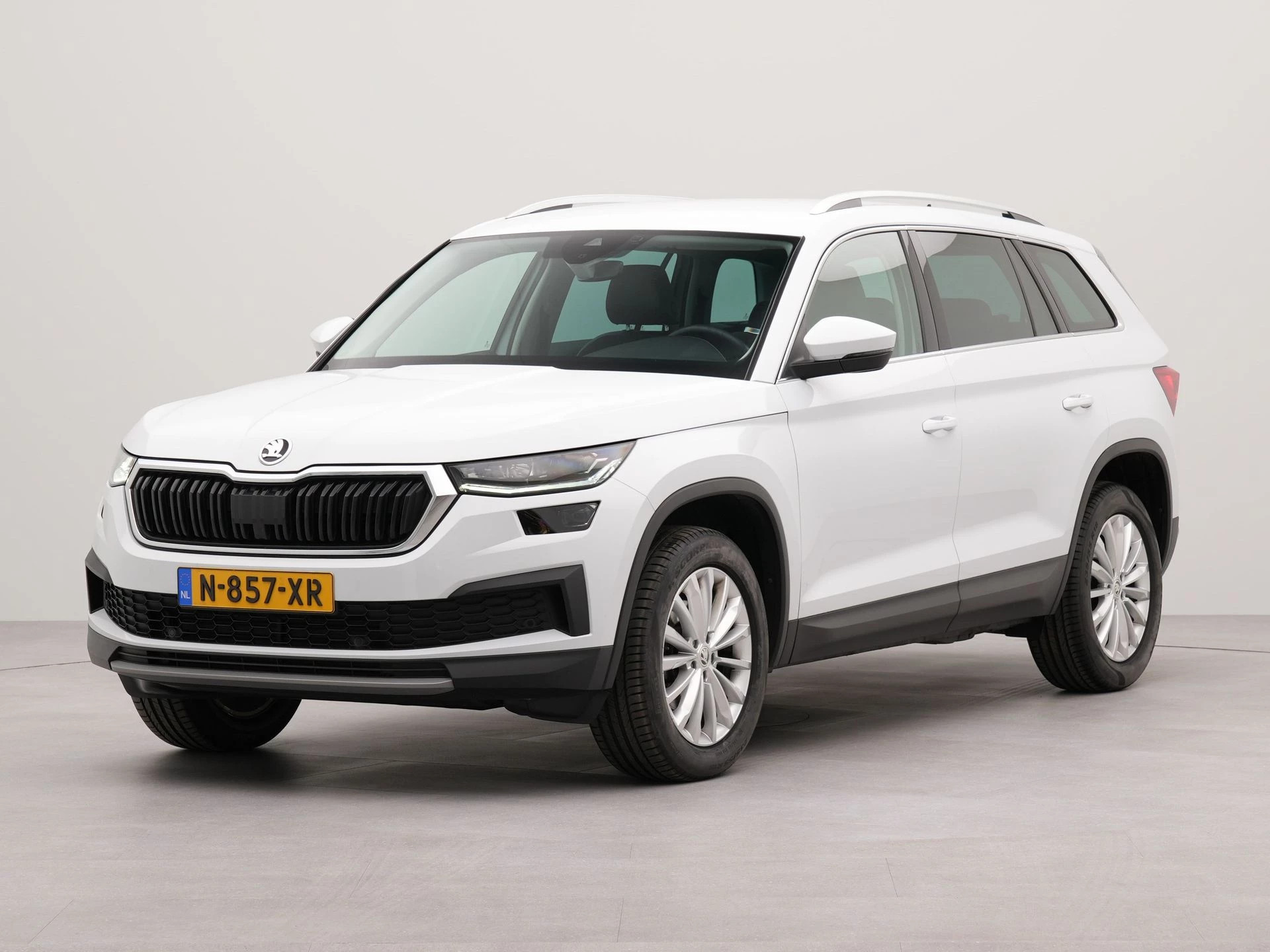 Škoda Kodiaq 1.5 TSI Business Edition automaat | Appconnect | Wifi | Navigatie | Achteruitrij camera | Parkeersensoren voor en achter |
