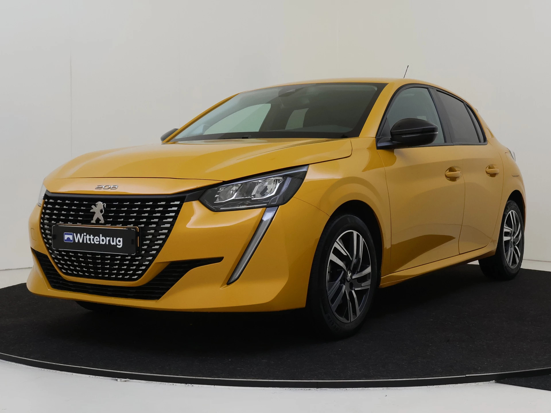 Peugeot 208 1.2 PureTech Allure Pack | Navigatie | Camera | Parkeerhulp