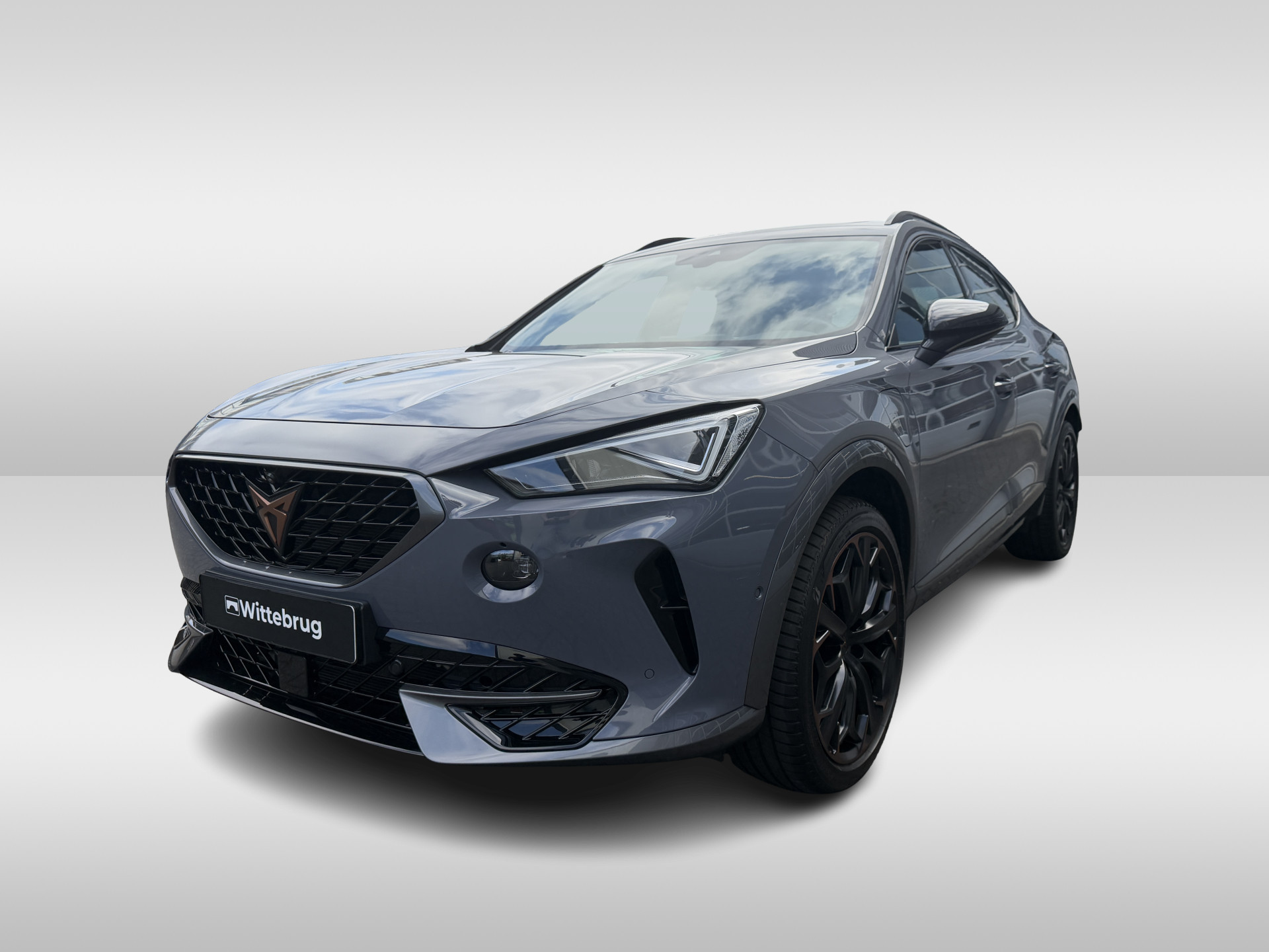 CUPRA Formentor 1.4 e-Hybrid VZ Performance / Panorama dak / Zwenkbare trekhaak / 360 Camera / Memory seats