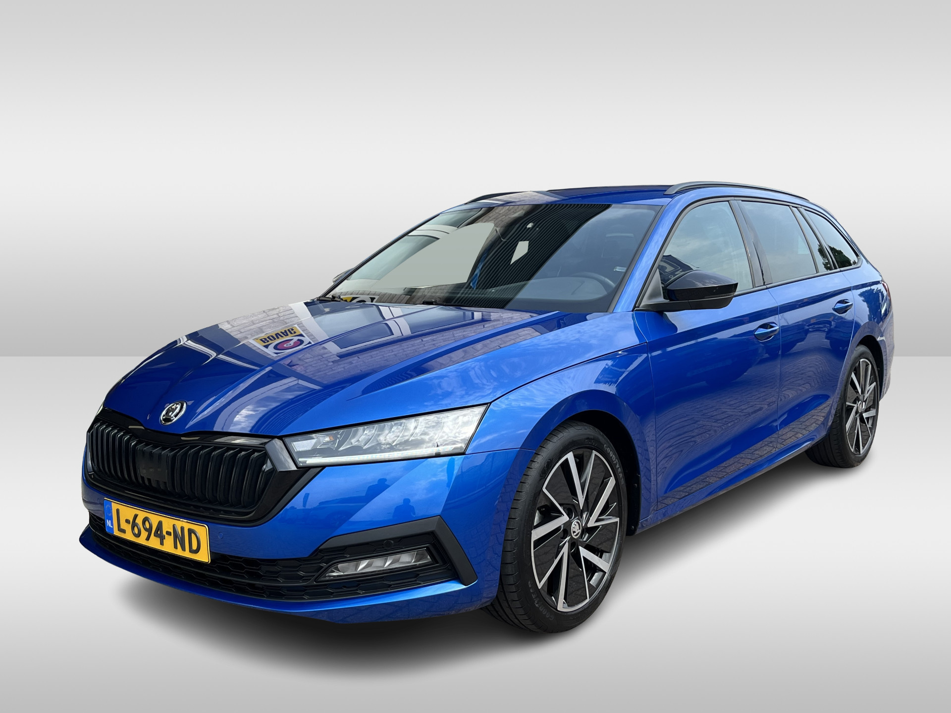 Škoda Octavia Combi 1.0 e-TSI Sport Business / AUTOMAAT/ PARK. SENSOREN/ LED/ SPORT STUUR/ GETINT GLAS/ NAVI/ 18