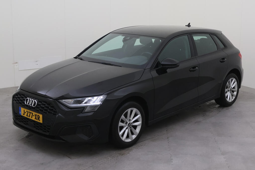 Audi A3 Sportback 30 TFSI Pro Line / Digitale Cockpit/ Led/ Clima/Navi/ Parkeersensoren/ 16 lmv