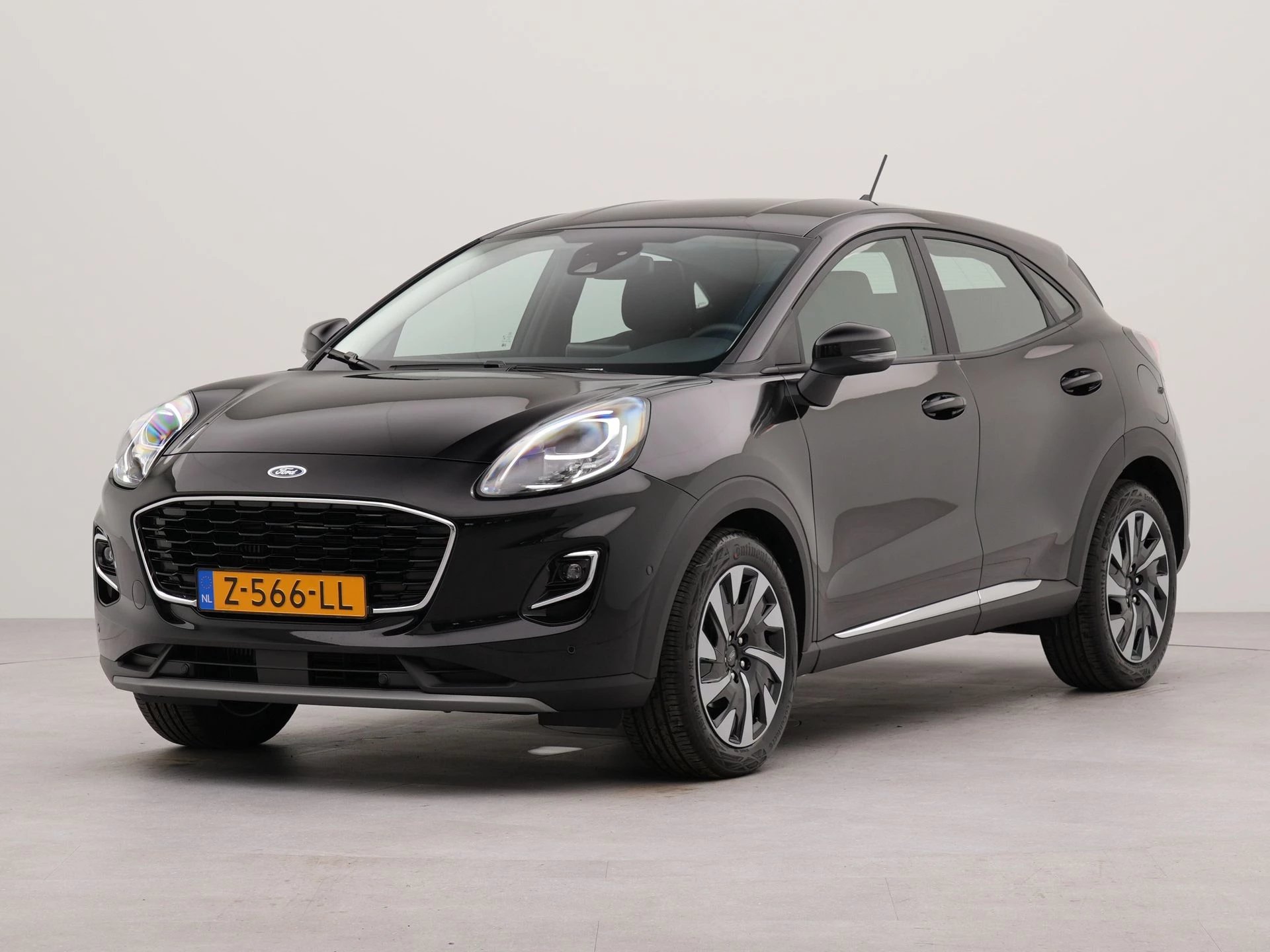 Ford Puma 1.0 EcoBoost Hybrid Titanium | Appconnect | Navigatie | Parkeersensoren voor en achter |