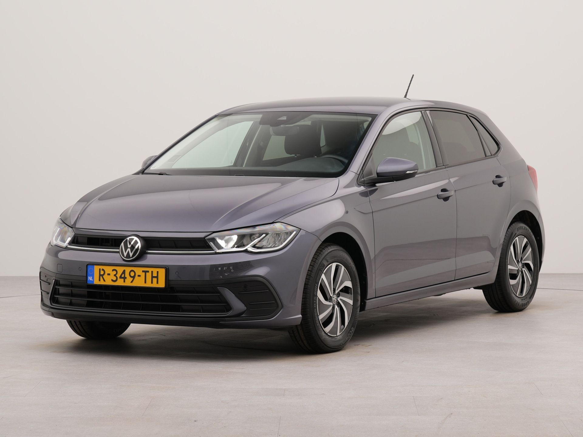 Volkswagen Polo 1.0 TSI Life | Apple Carplay | Navigatie | Bluetooth | Parkeersensoren voor en achter | Bluetooth |