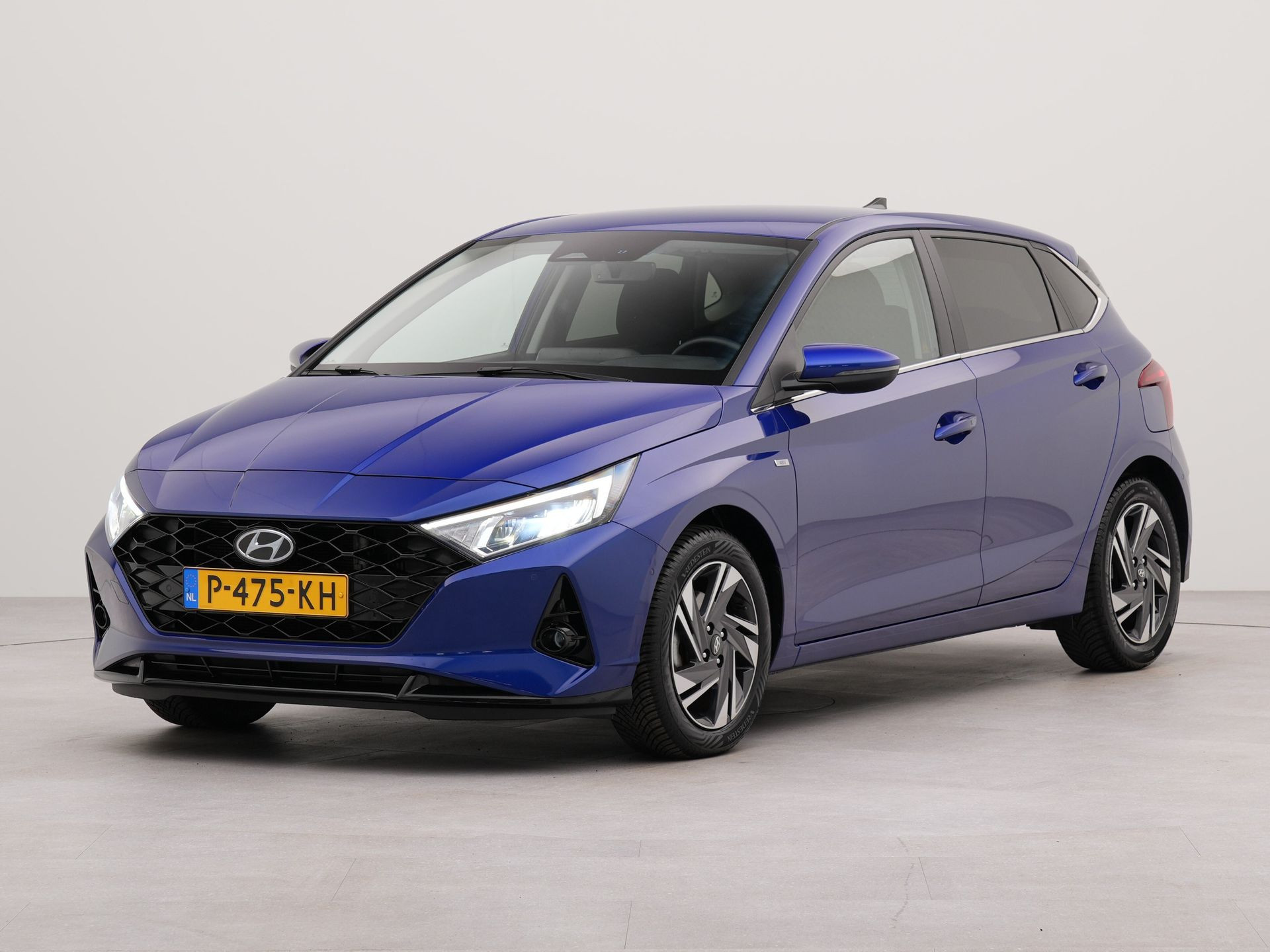 Hyundai i20 1.0 T-GDI Premium | Apple Carplay | Voorstoelen Verwarmd | Verwarmd Stuurwiel | Cruise Control | Lane Assist | Keyless Entry & Start | Navigatie |  Achteruitrijcamera | Parkeersensoren Achter | Dodehoekdetecti