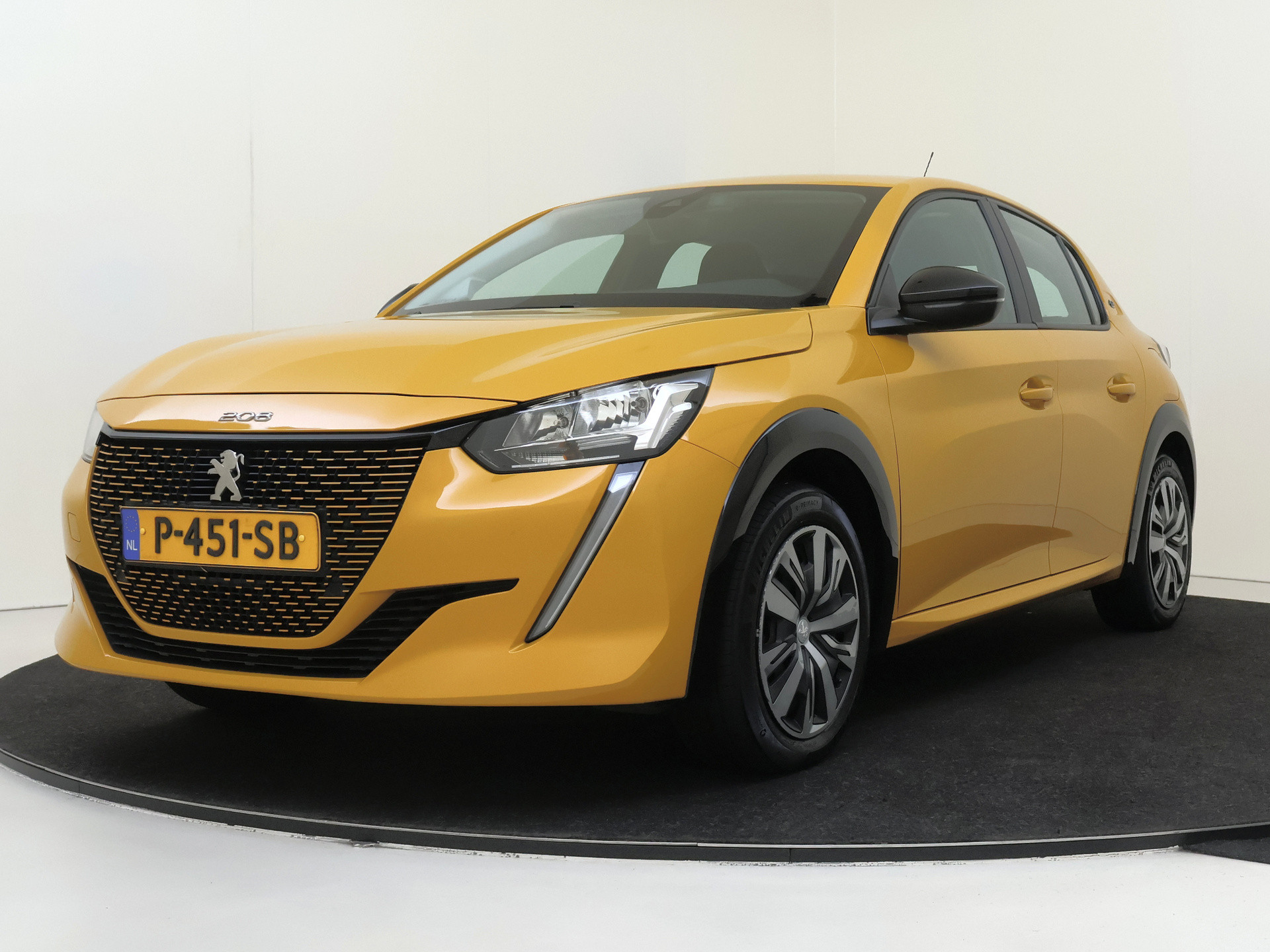Peugeot e-208 EV Active 50 kWh YP