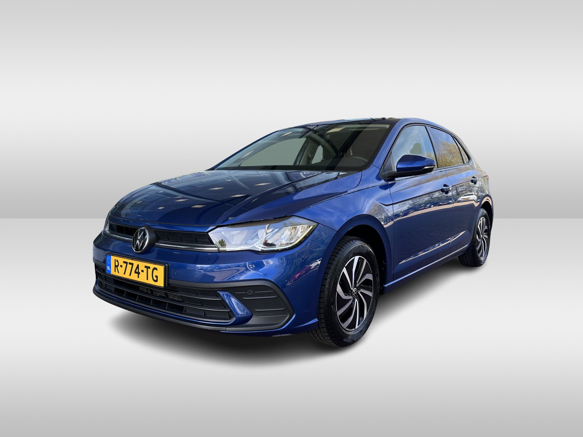 Volkswagen Polo 1.0 TSI Life / Travell assist / getint glas / Navigatie / Apple carplay / PDC