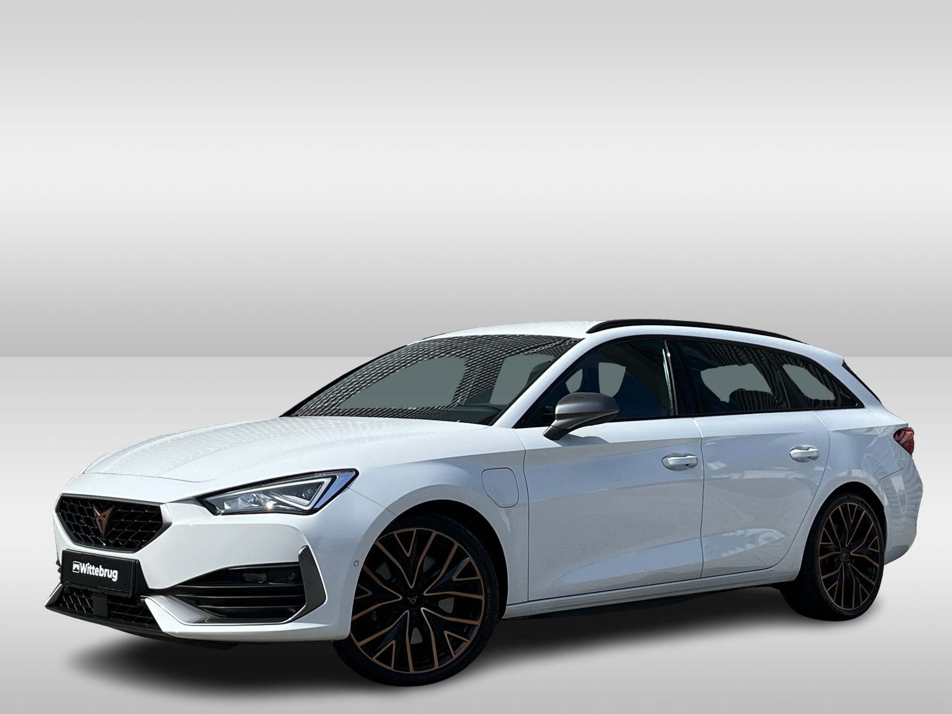 CUPRA Leon Sportstourer 1.4 e-Hybrid 245PK VZ Performance / Fabrieksgarantie t/m 19-11-29 / Achteruitrijcamera / Stuur + Stoelverwarming / LED / Keyless Entry-Go