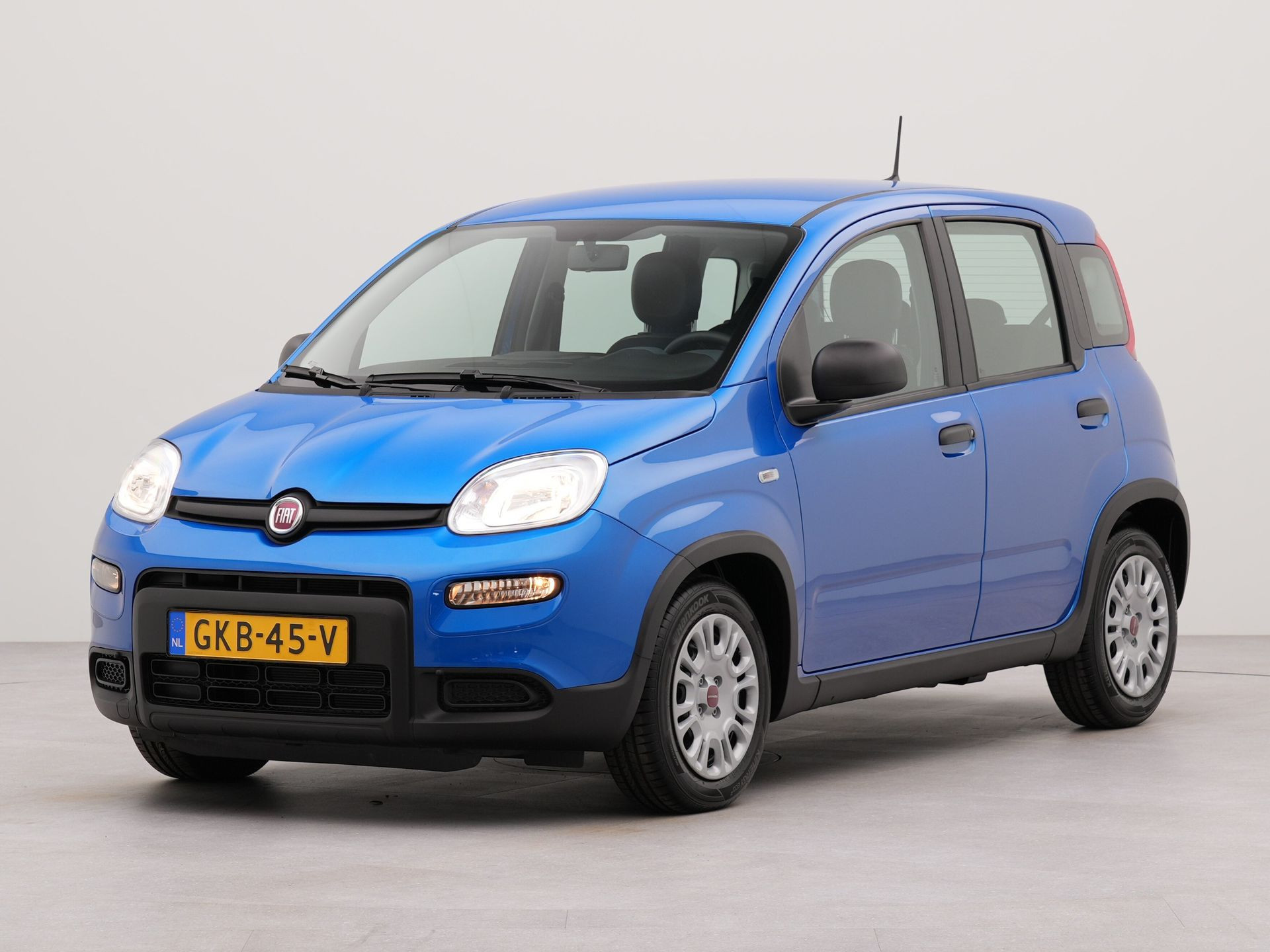 Fiat Panda 1.0 Hybrid Urban | Bluetooth | DAB | Parkeersensoren Achter | Airco |