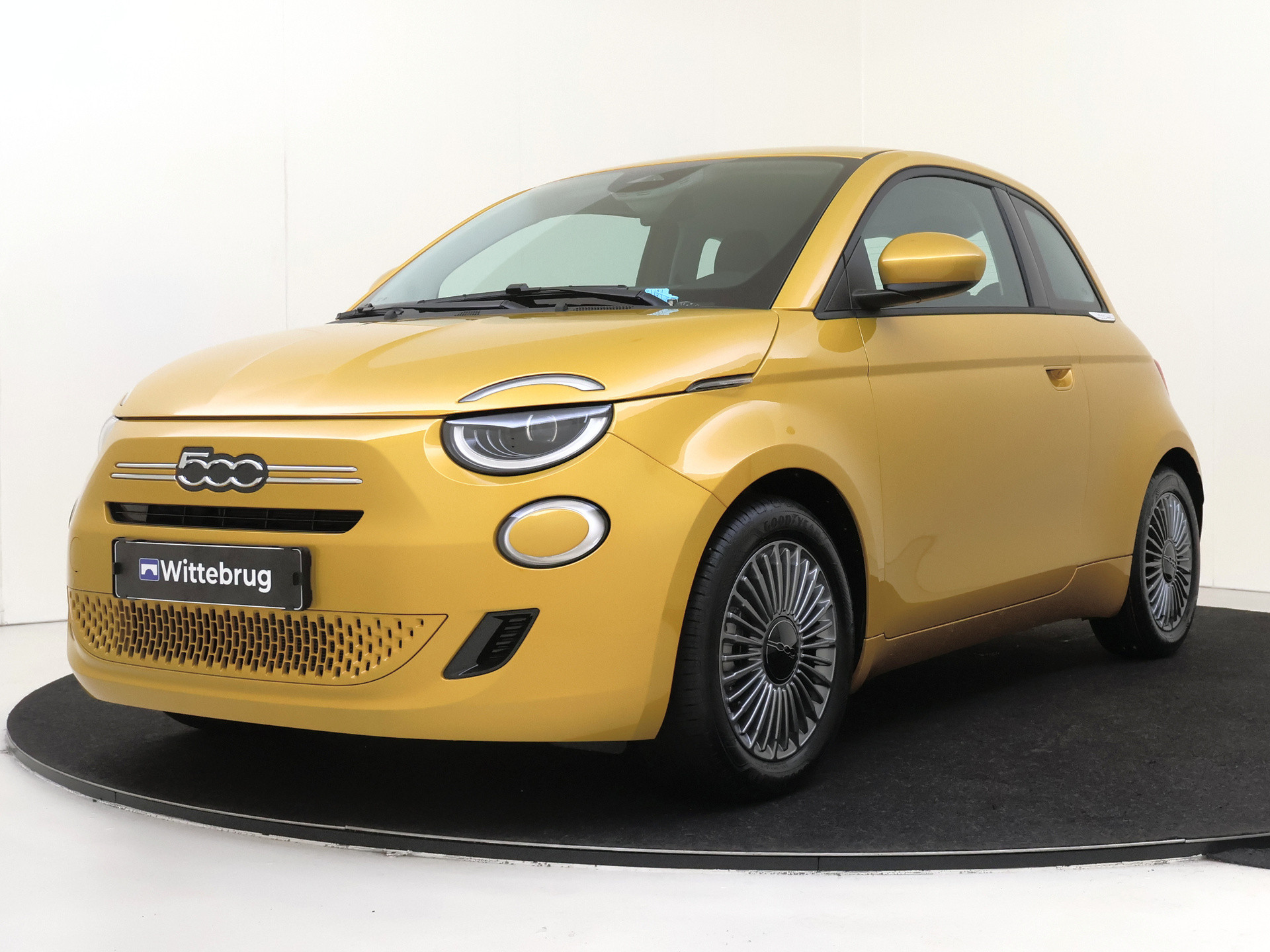 Fiat 500 1.0 Hybrid Torino Launch Edition | Apple Carplay | Android auto |