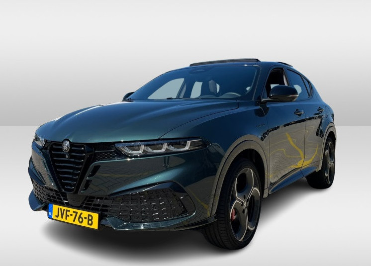 Alfa Romeo Tonale 1.3 Ibrida Plug-In Q4 Veloce 270 pk | Tech Pack | Harman Kardon HiFi | Panoramisch schuif/kanteldak