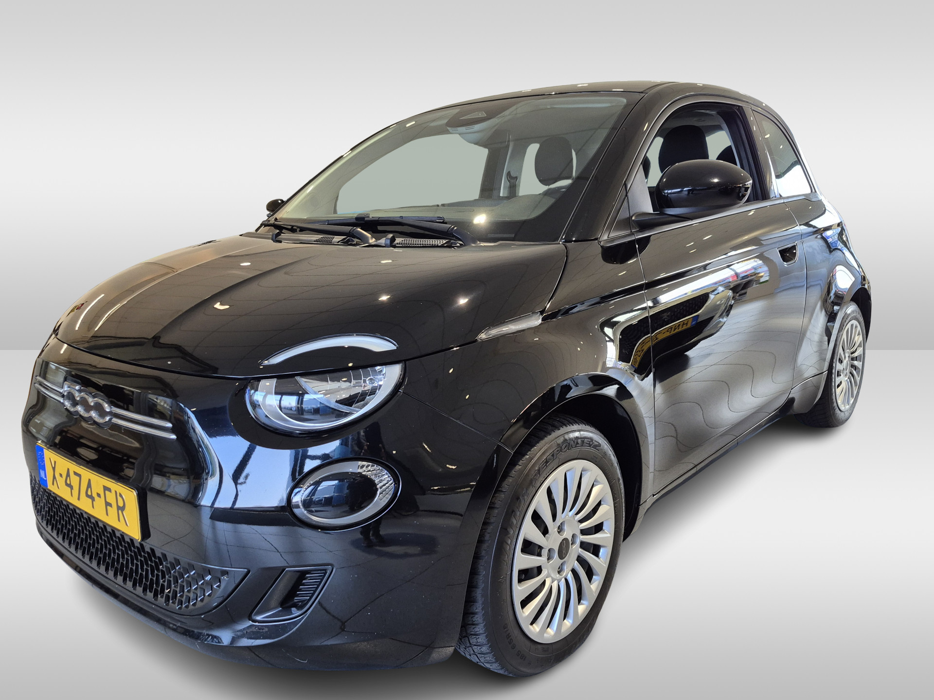 Fiat 500 Urban 42 kWh | Climate Control | Navigatie via Apple Carplay of Android Auto | Cruise Control |