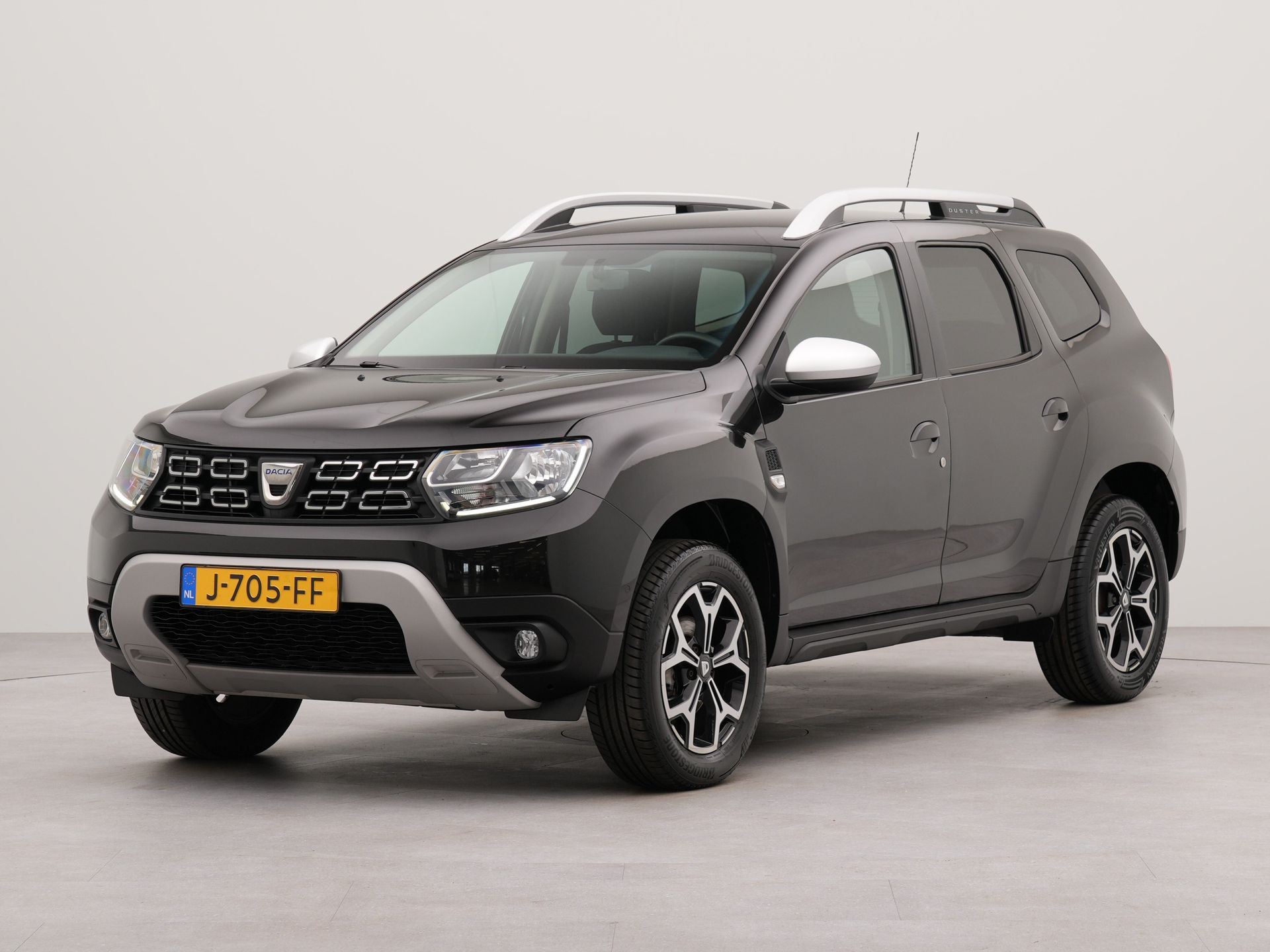 Dacia Duster 1.0 TCe Prestige | Navigatie | Bluetooth | Parkeersensoren achter | Achteruitrij camera | Reservewiel |