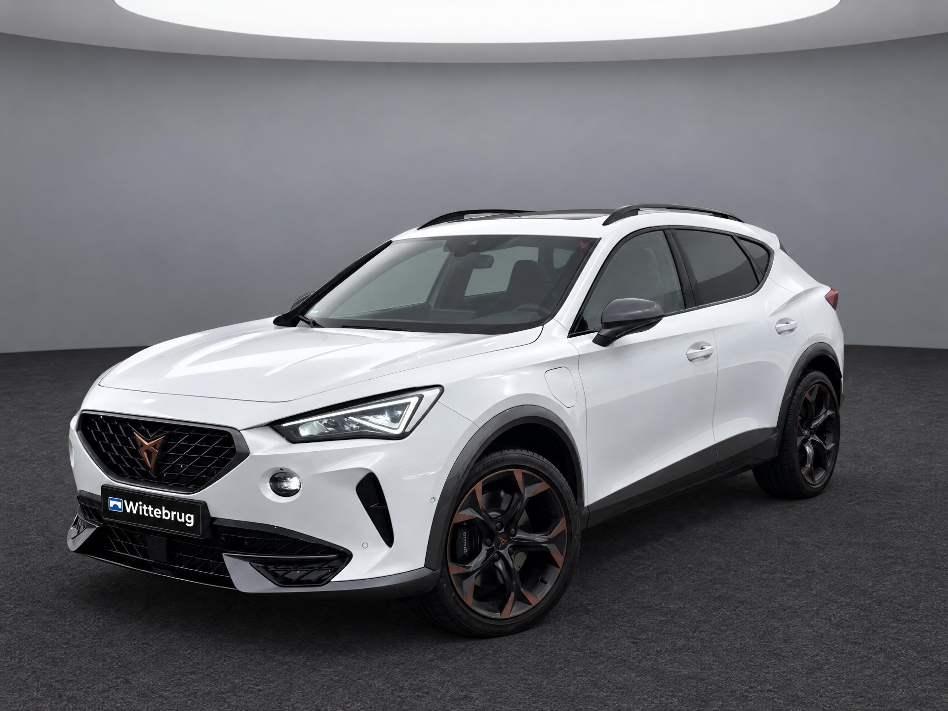 CUPRA Formentor 1.4 e-Hybrid VZ Performance Supersport DSG Automaat / Panorama dak / Supersport stuurwiel / Stoel verwarming / Achteruitrij camera / 19'' LMV