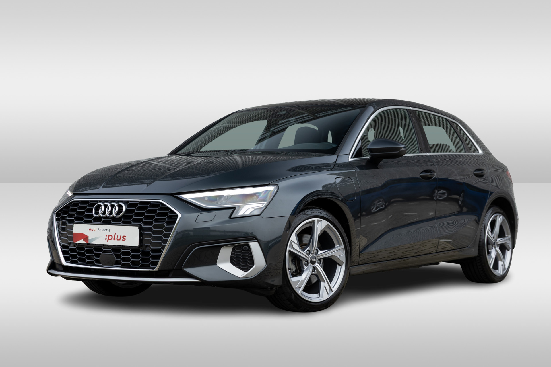 Audi A3 Sportback 40 TFSI e 204PK Advanced | Panoramadak | Apple Carplay | Navi | 18 Inch |