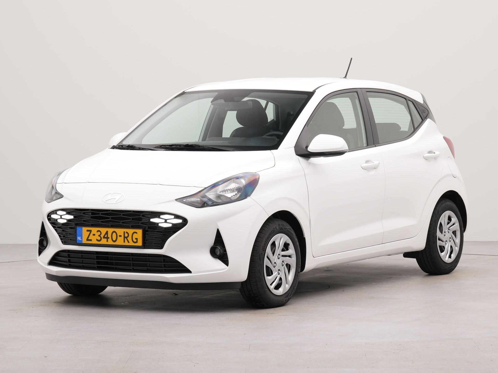 Hyundai i10 1.0 Comfort 4 zits | Apple carplay | Bluetooth | Spraakbediening | Armsteun bestuurdersstoel | Cruisecontrol |