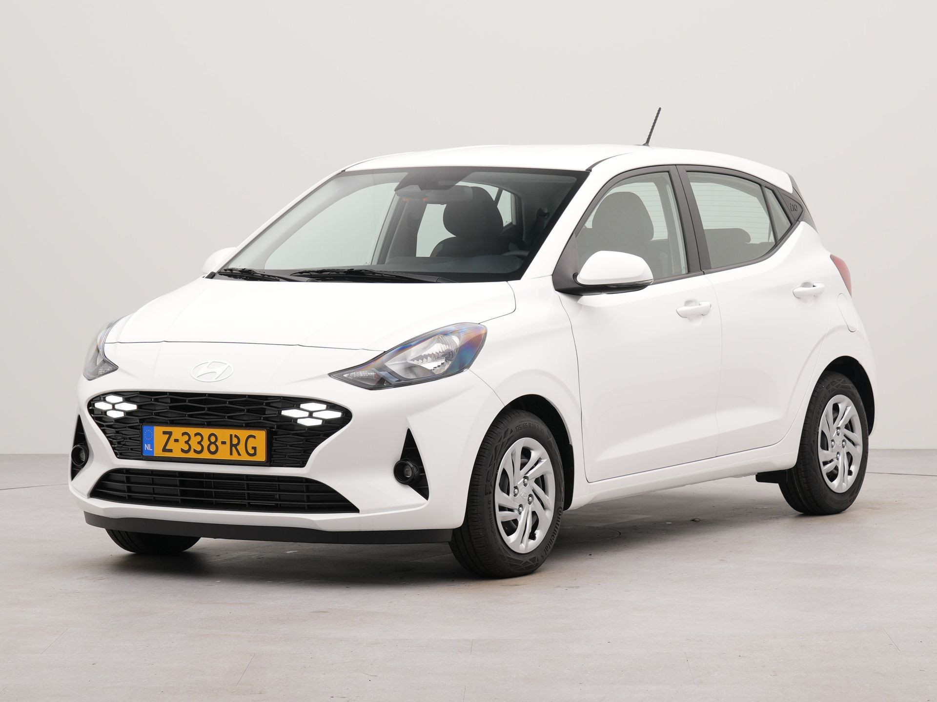 Hyundai i10 1.0 Comfort 4 zits | Apple carplay | Bluetooth | Spraakbediening | Armsteun bestuurdersstoel | Cruisecontrol |