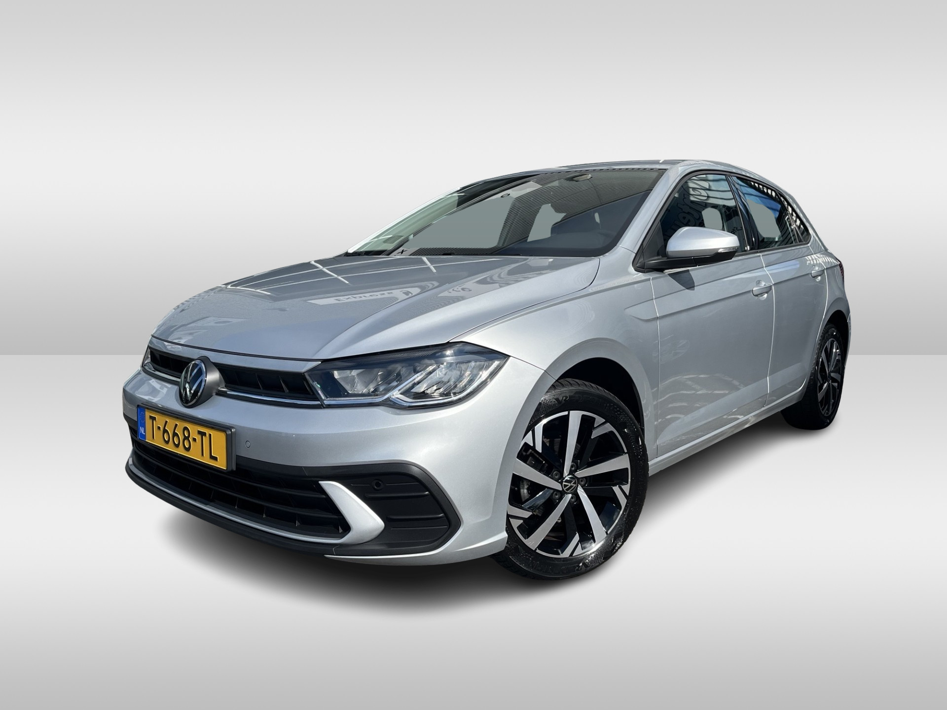 Volkswagen Polo 1.0 TSI Life Parkeersensoren / Navigatie / 16