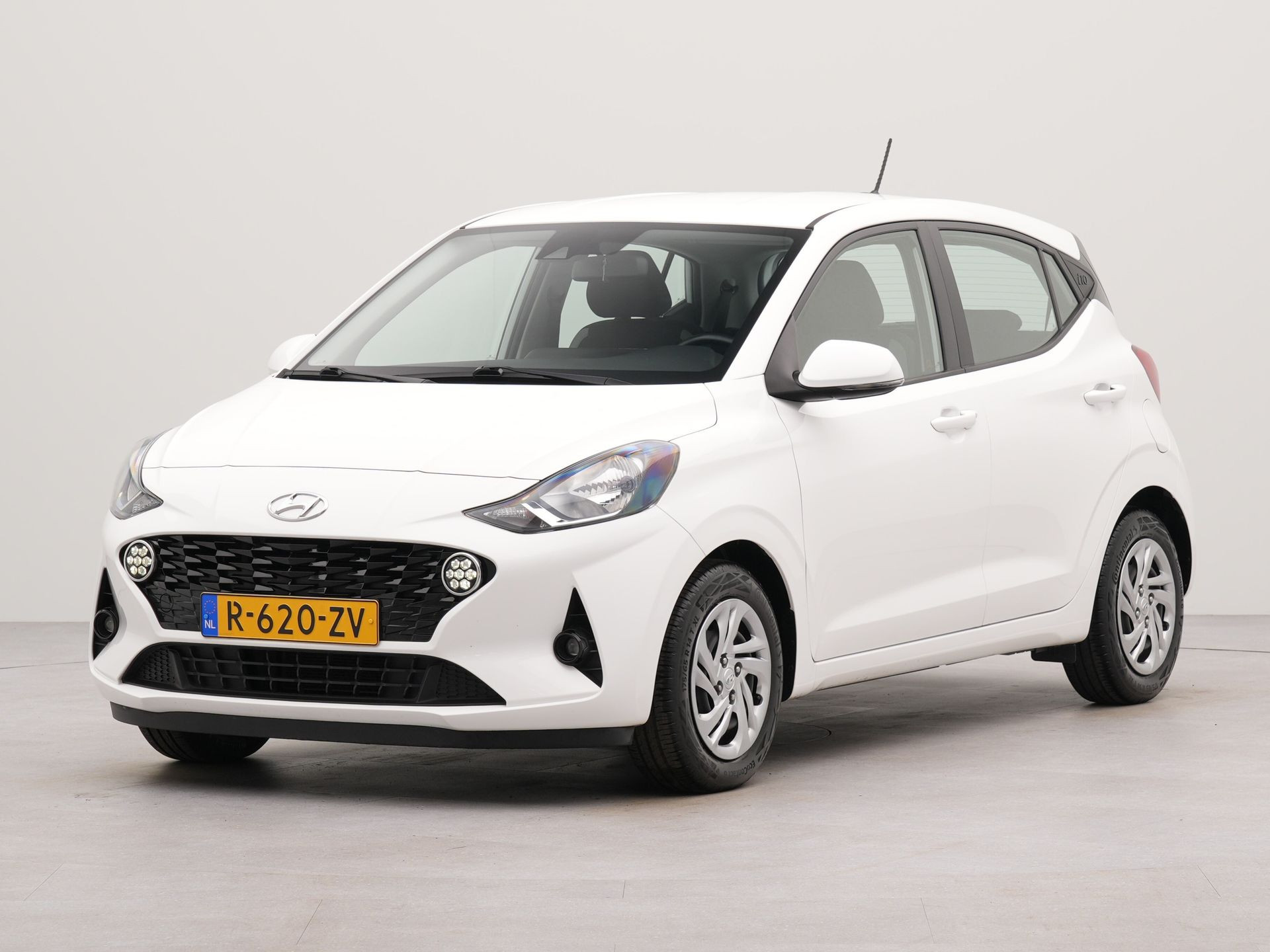 Hyundai i10 1.0 Comfort 4 zits | Apple Carplay | Bluetooth | Armsteun bestuurdersstoel | Spraakbediening | Cruise control |