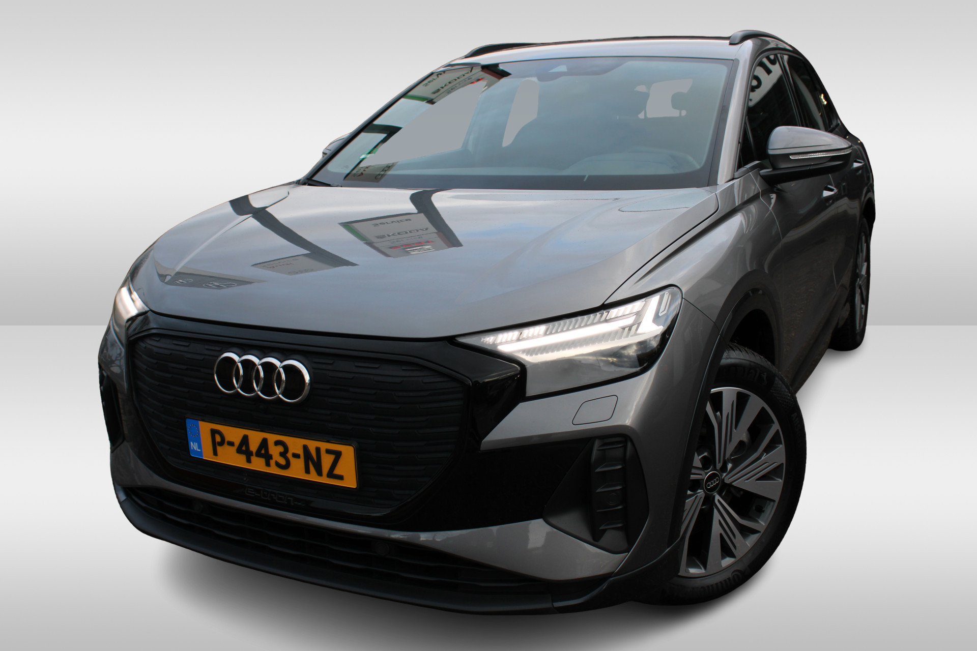 Audi Q4 e-tron 40 204pk Launch edition Advanced 77 kWh / Navigatie / LM 19 inch / Matrix LED / Parkeersensoren A / Digital cockpit