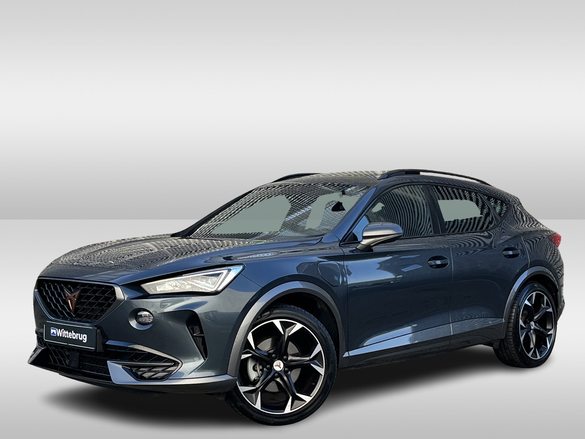 CUPRA Formentor 1.4 e-Hybrid 204PK Performance / Panoramadak / Memory Seat / Kuipstoelen / Achteruitrijcamera / Stuur + Stoelverwarming / Elektrische Achterklep **